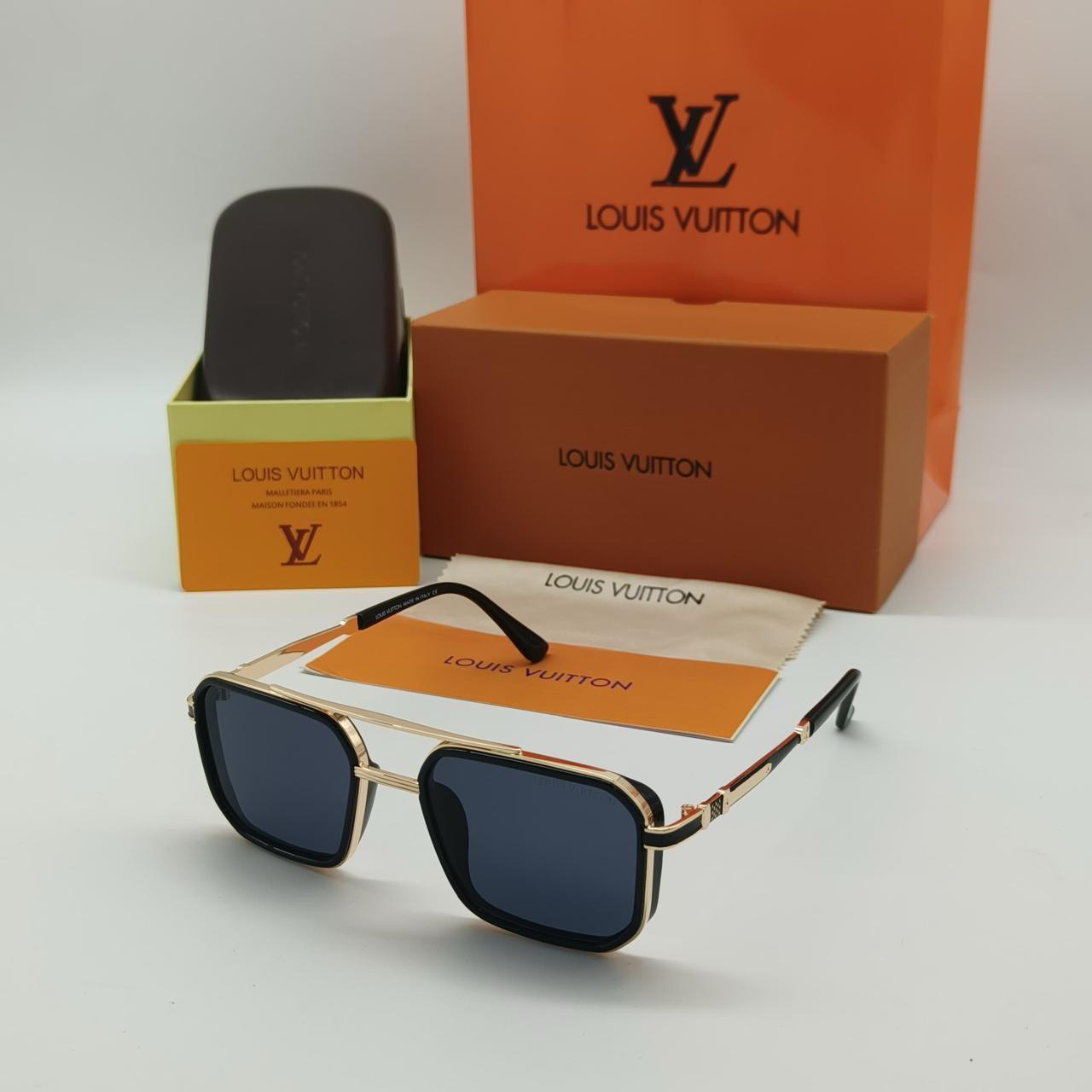 SUNGLASS