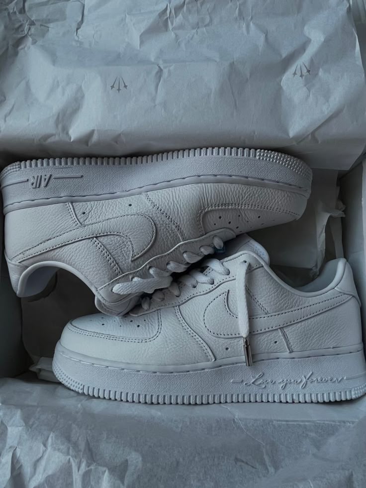 NIKE AIRFORCE 1 LOW X NOCTA