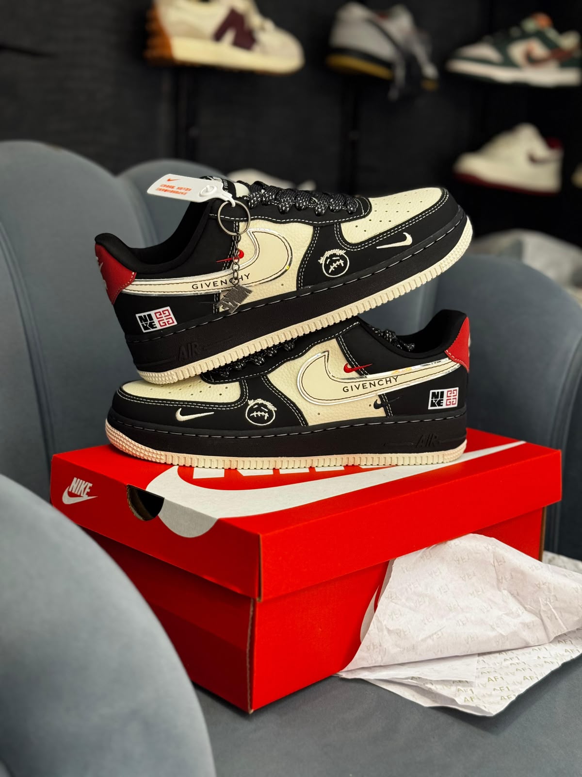 NIKE AIRFORCE CUSTOM X KAWS X GIVENCHY