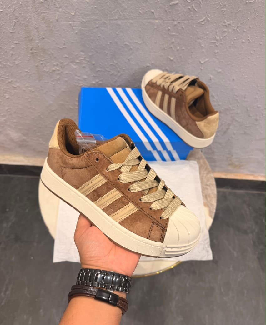 ADIDAS ORIGINALS SUPERSTAR SUEDE TAN