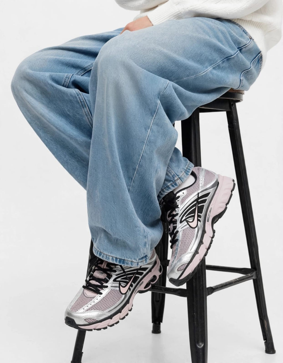 NIKE AIRMAX INITIATOR MOTO 2K METALLIC SILVER