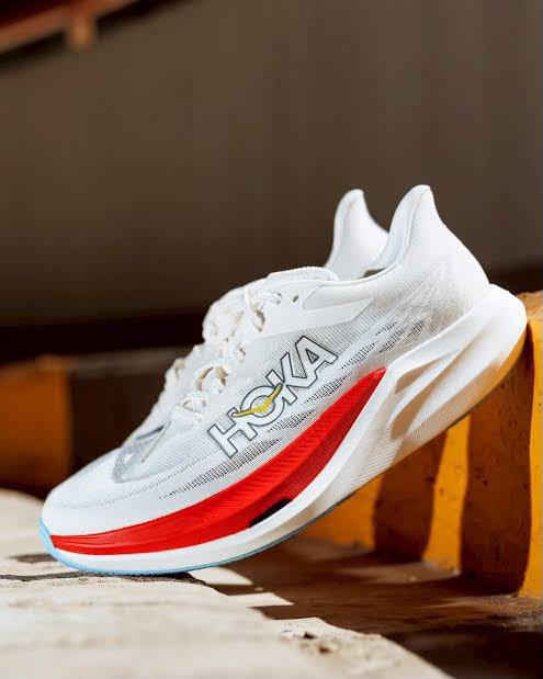 HOKA ROCKET X3 RUNNING SHOE