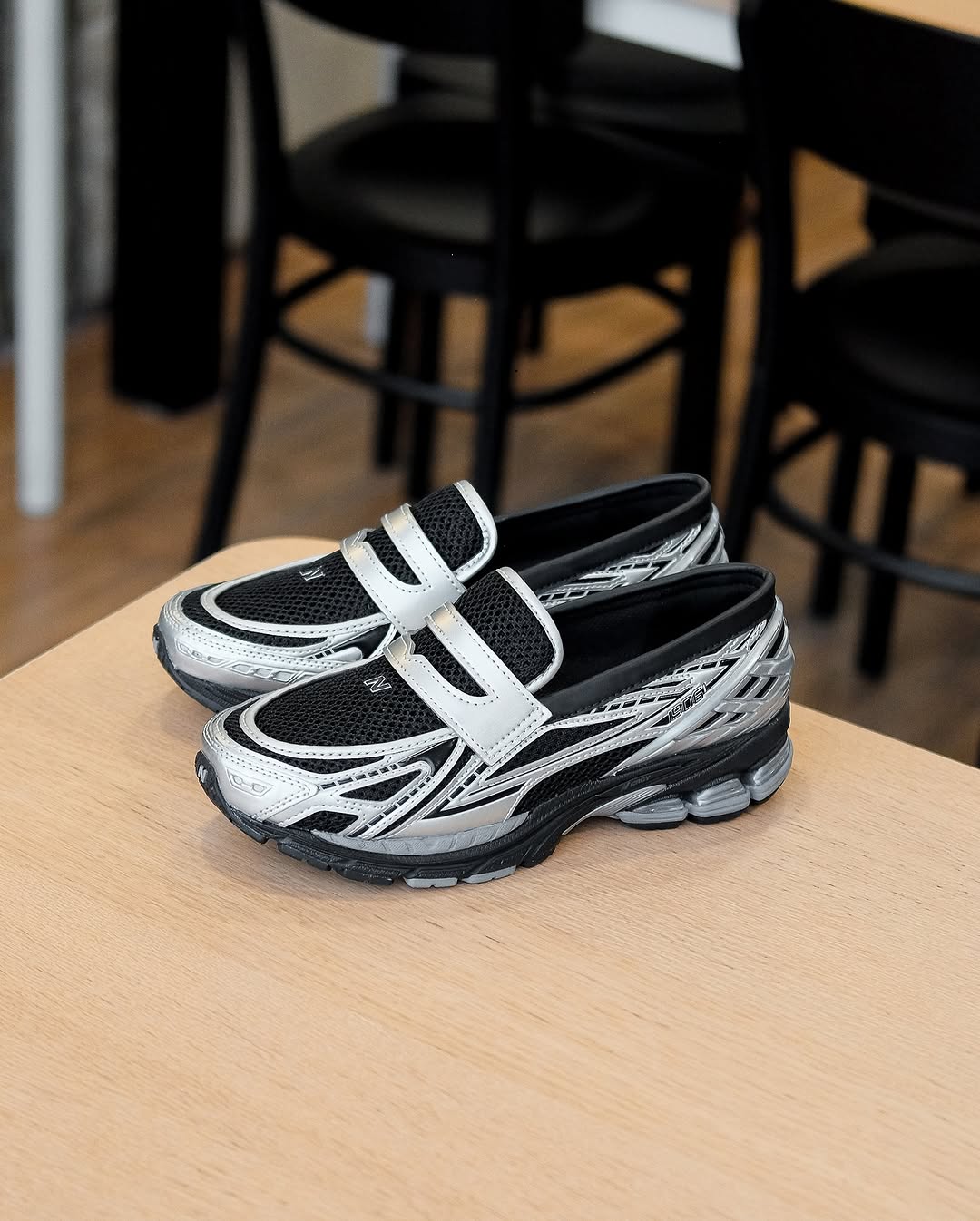 NEW BALANCE 1906L SILVER METALLIC