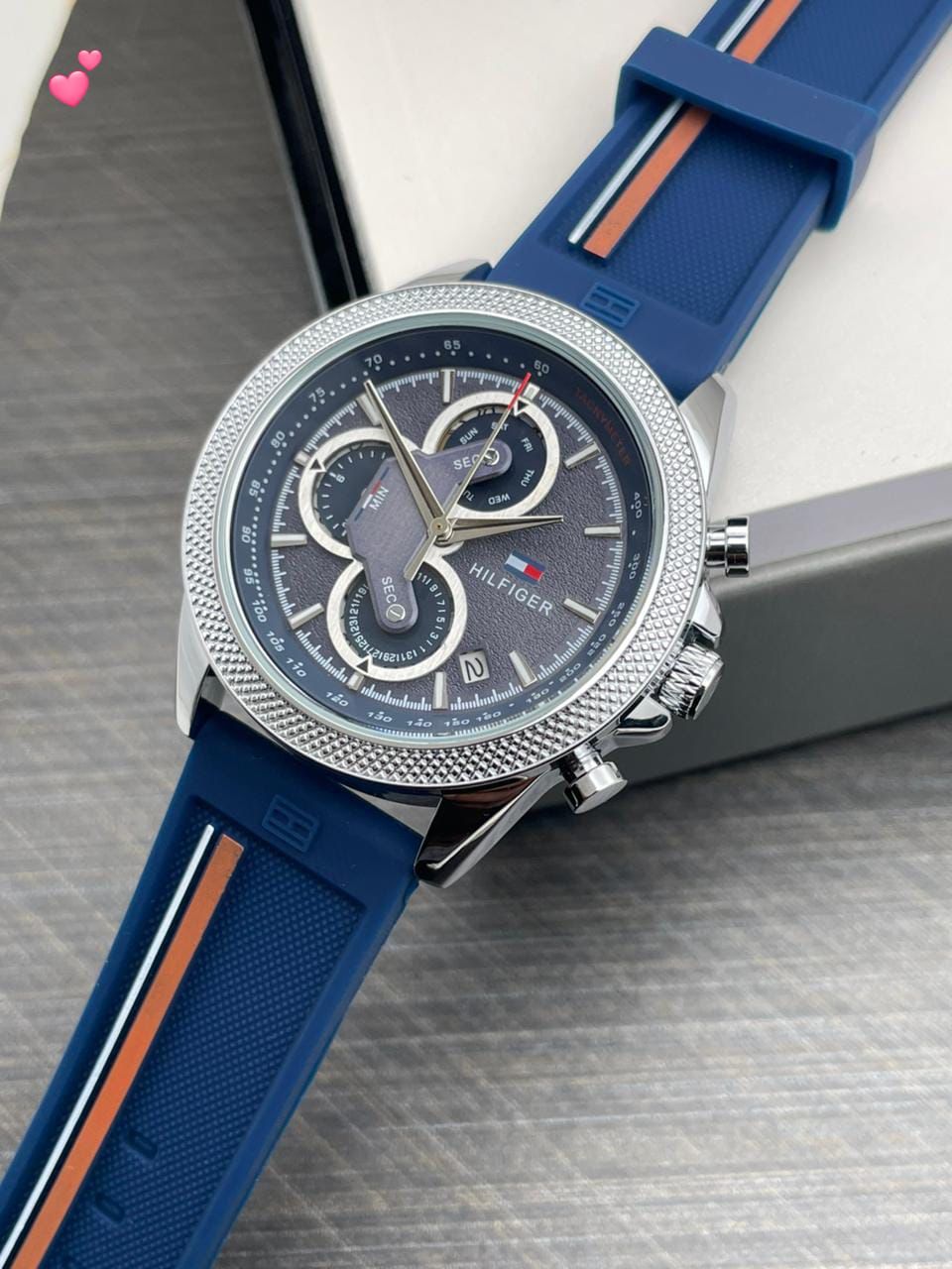 TOMMY HILFIGER WATCH