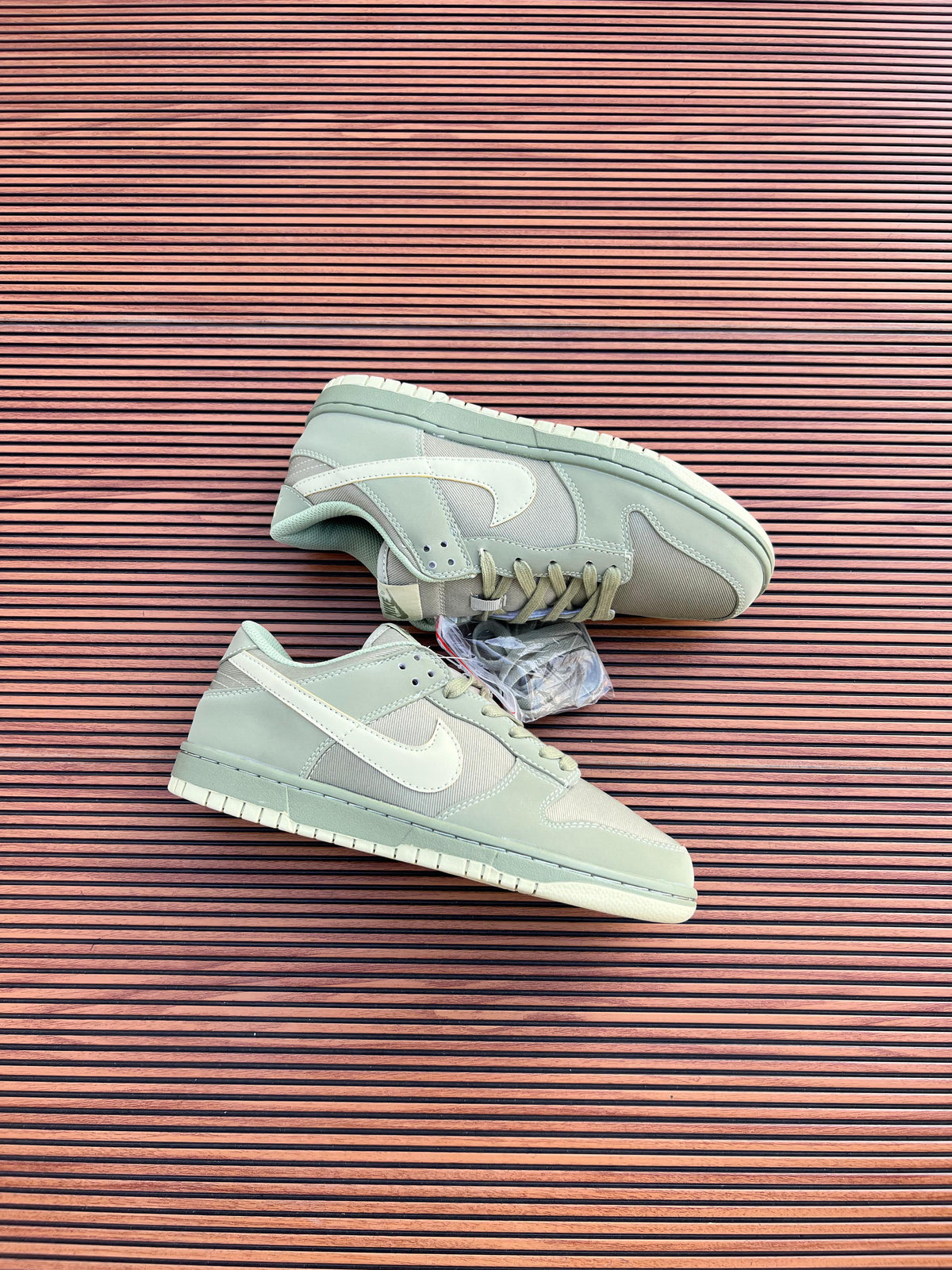 NIKE SB DUNK OLIVE