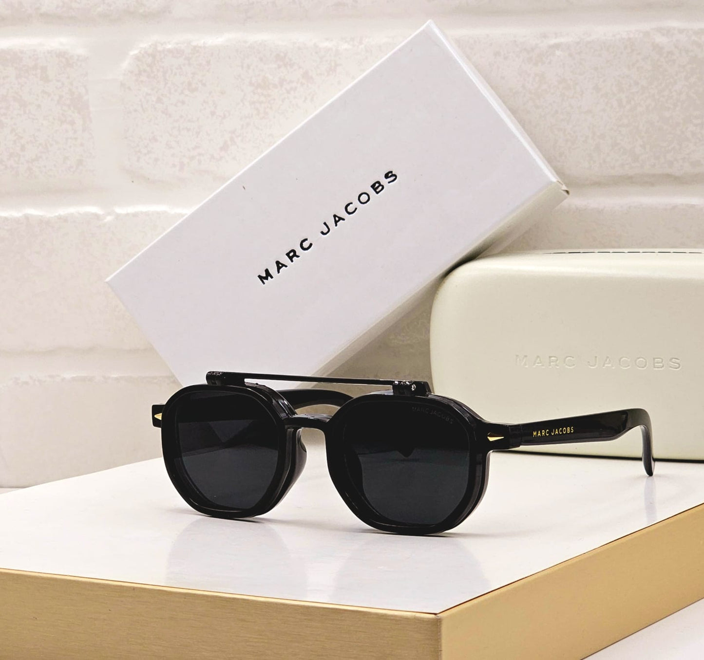 MARC JACOBS SUNGLASSES