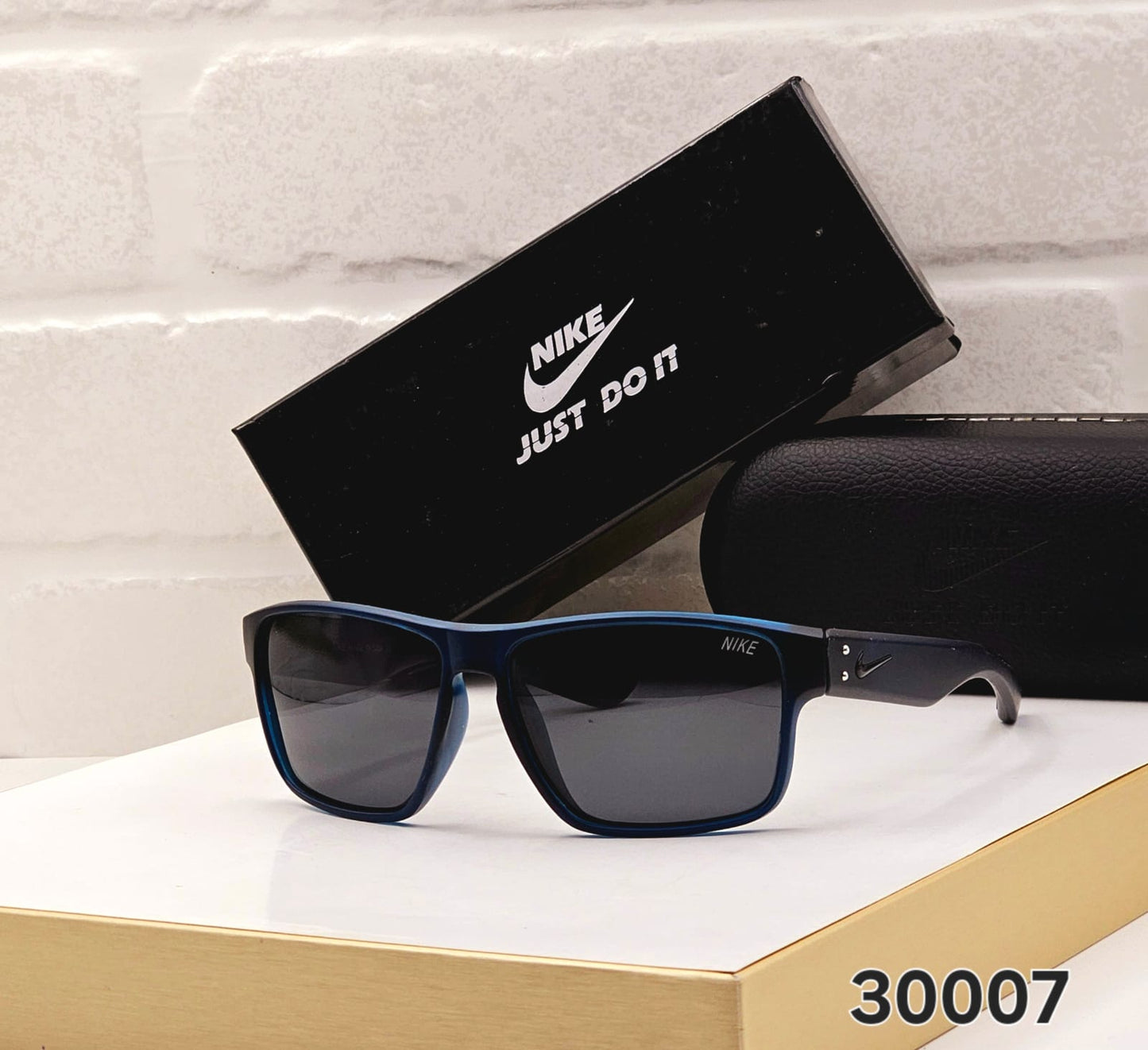 NIKE SQUARE POLORISE