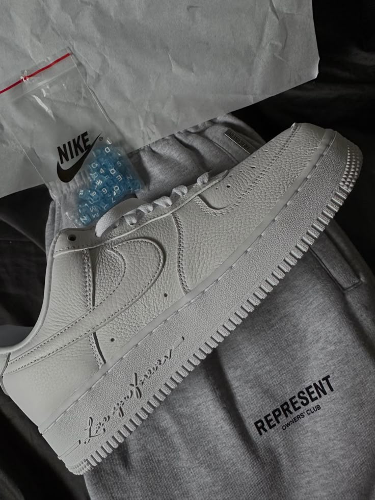 NIKE AIRFORCE 1 LOW X NOCTA