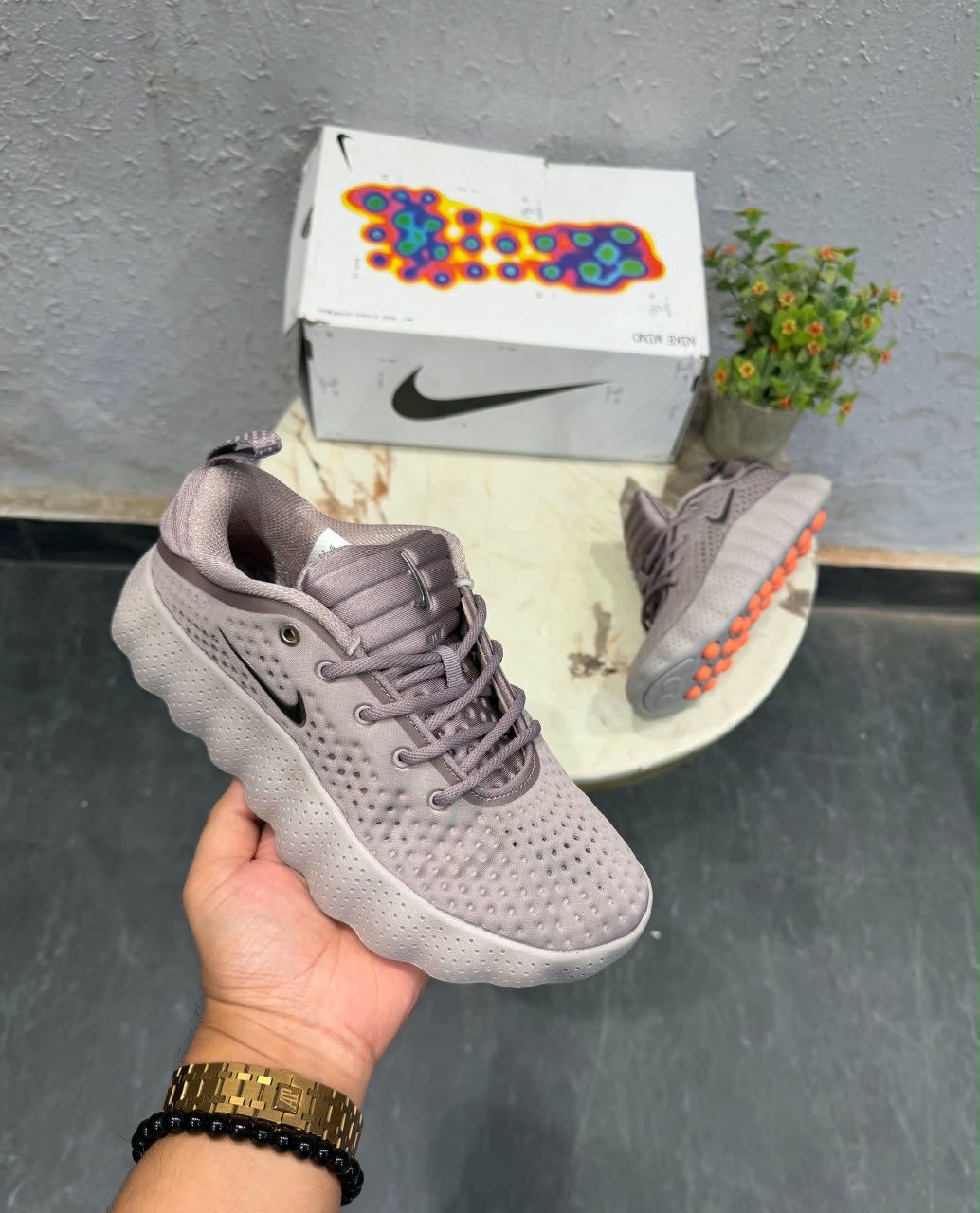 NIKE MIND 002