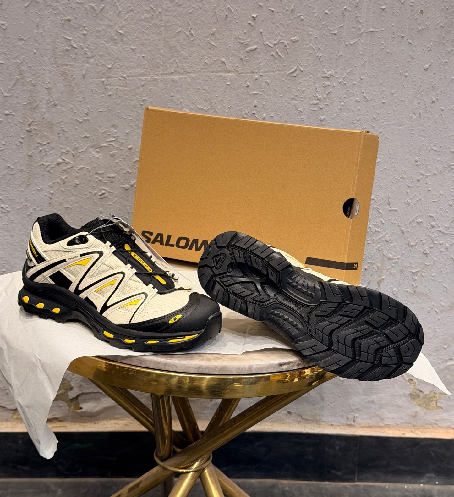 SALMON XT QUEST WHITE BLACK YELLOW