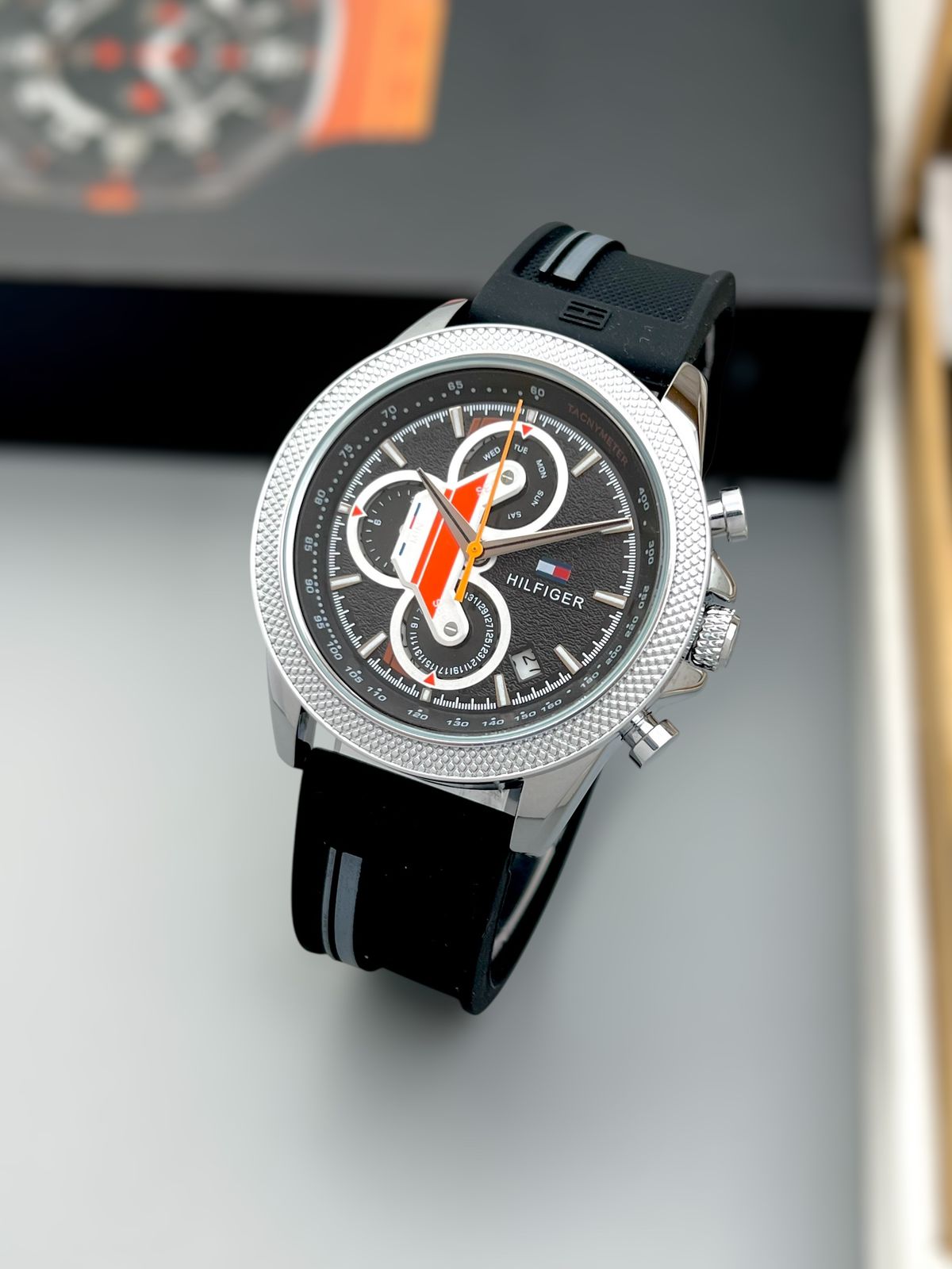 TOMMY HILFIGER WATCH