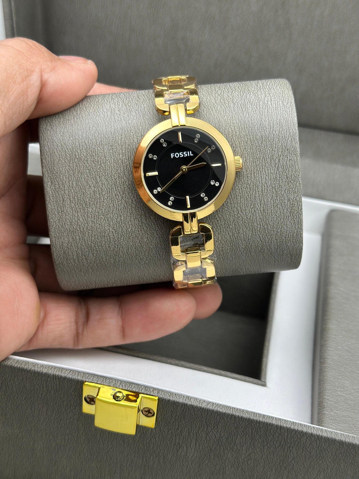 FOSSIL LADIES WATCH