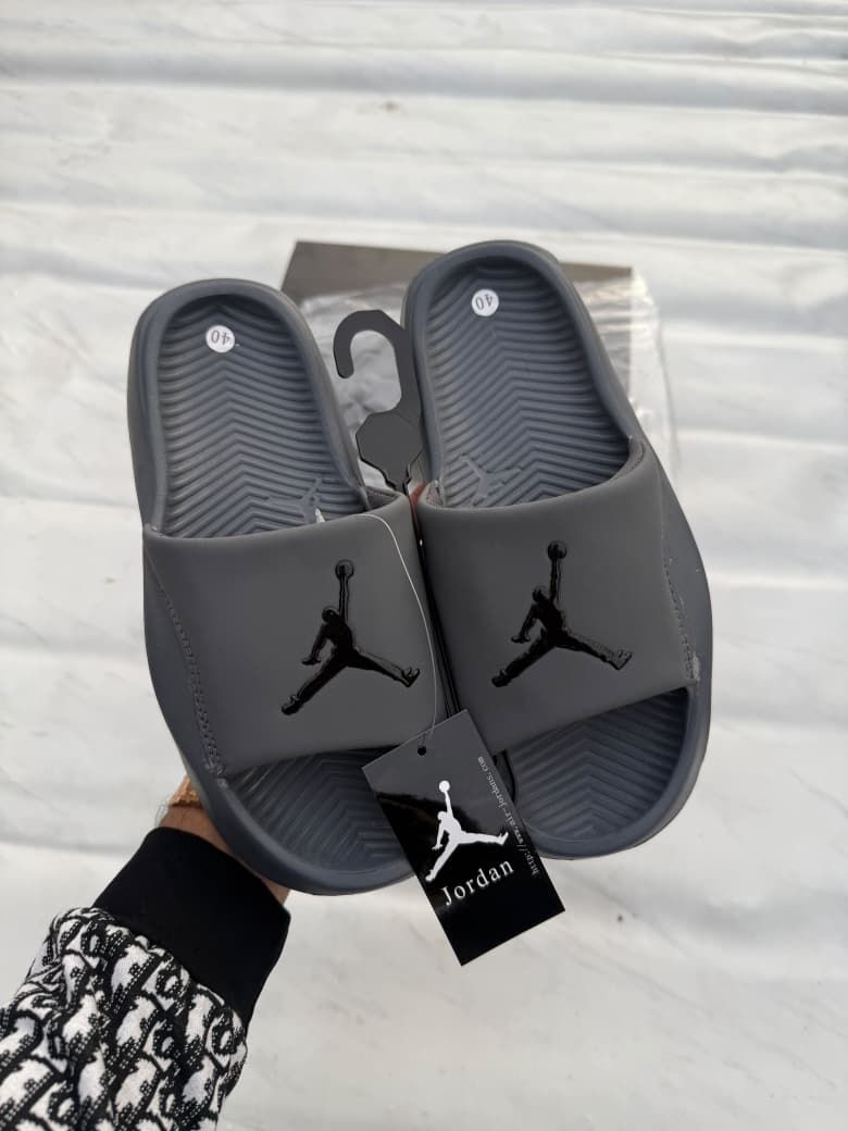 JORDAN FLIP FLOP