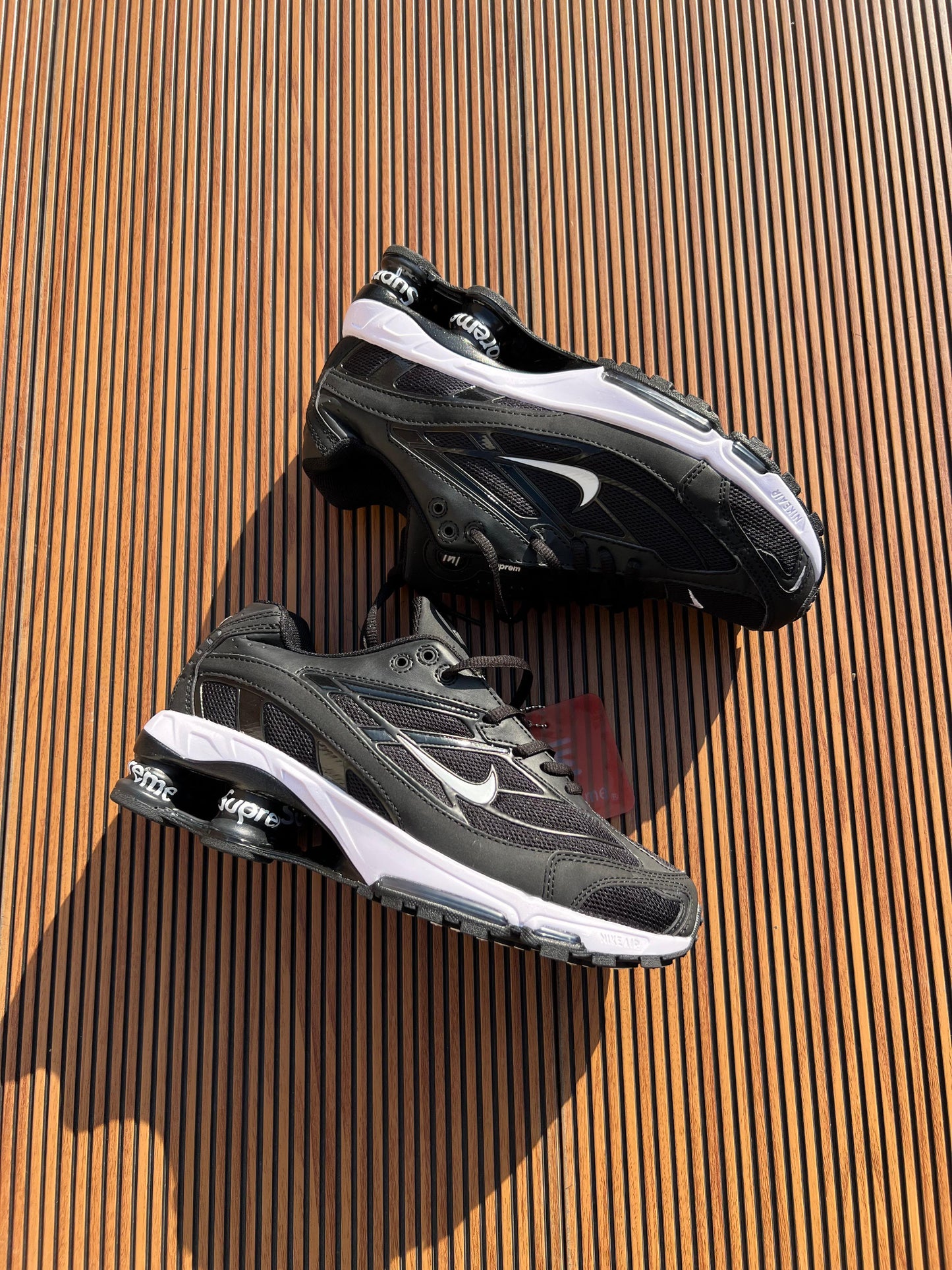 NIKE SHOX SUPREME
