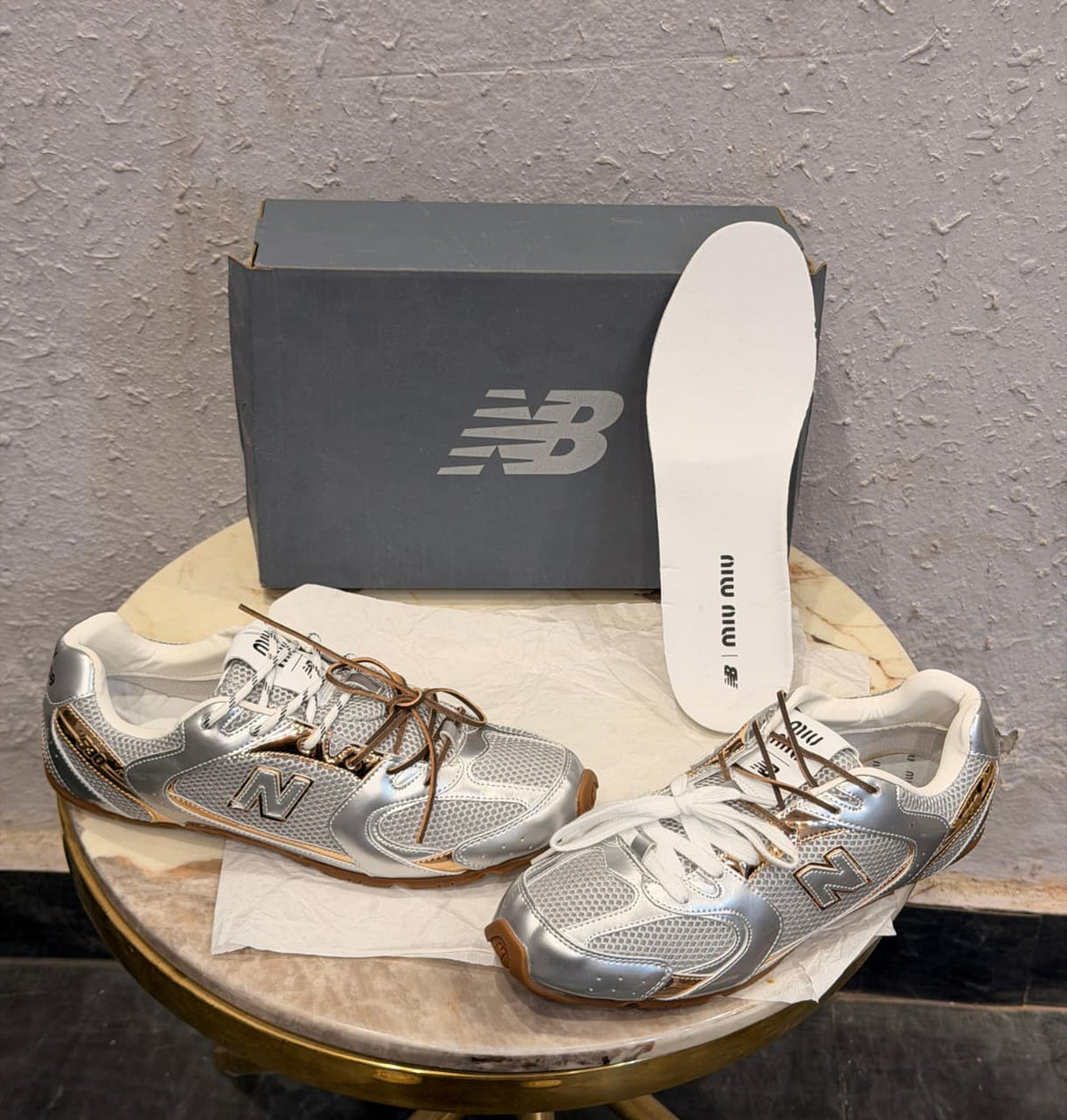 NEW BALANCE 530 X MIU MIU GOLD