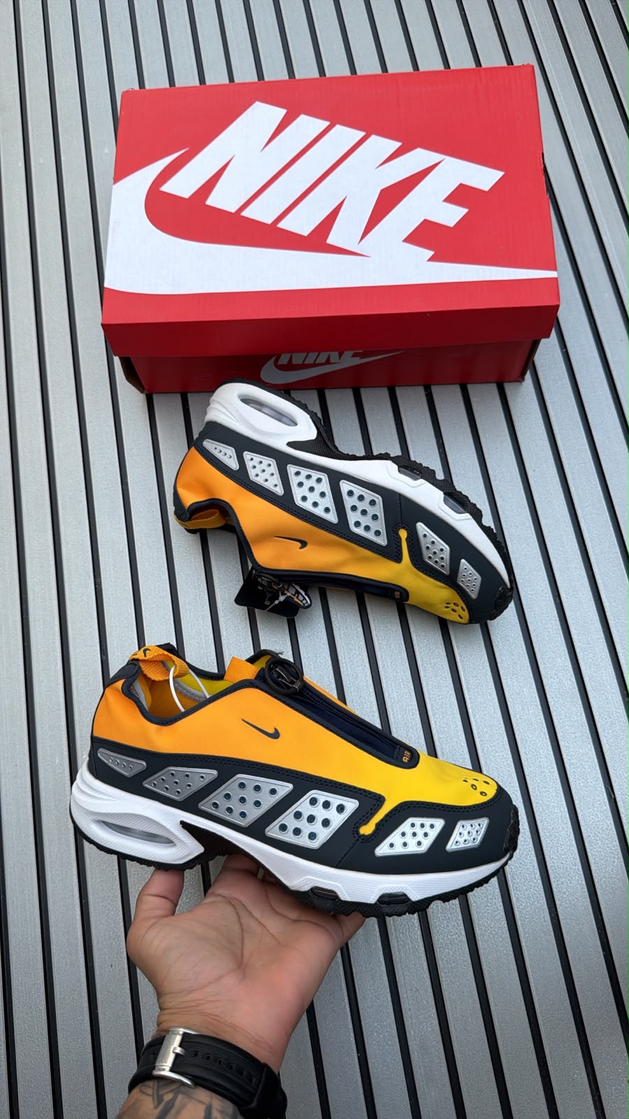 NIKE AIRMAX SNDR