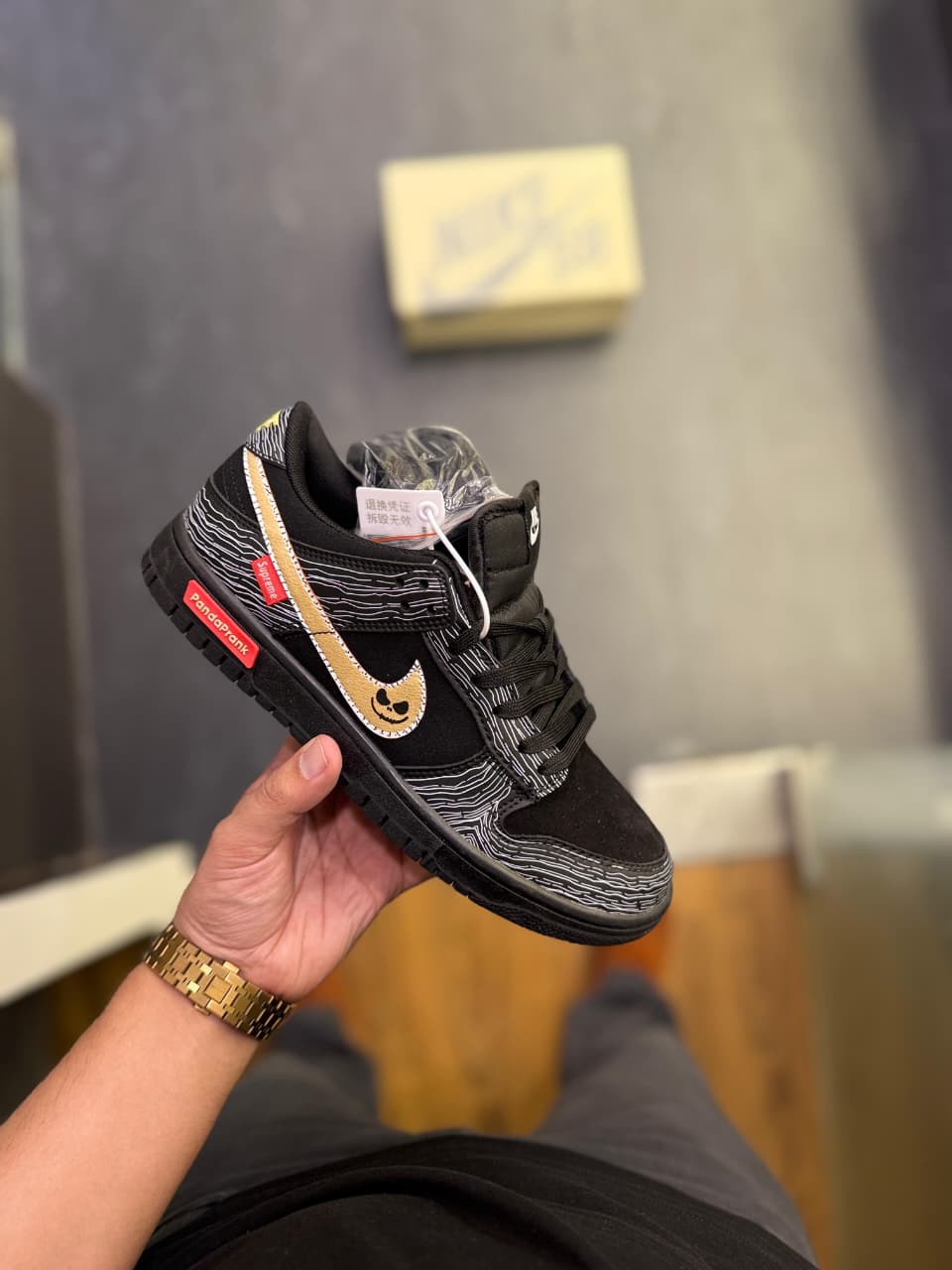 NIKE SB DUNK SUPREME ZEBRA 2025