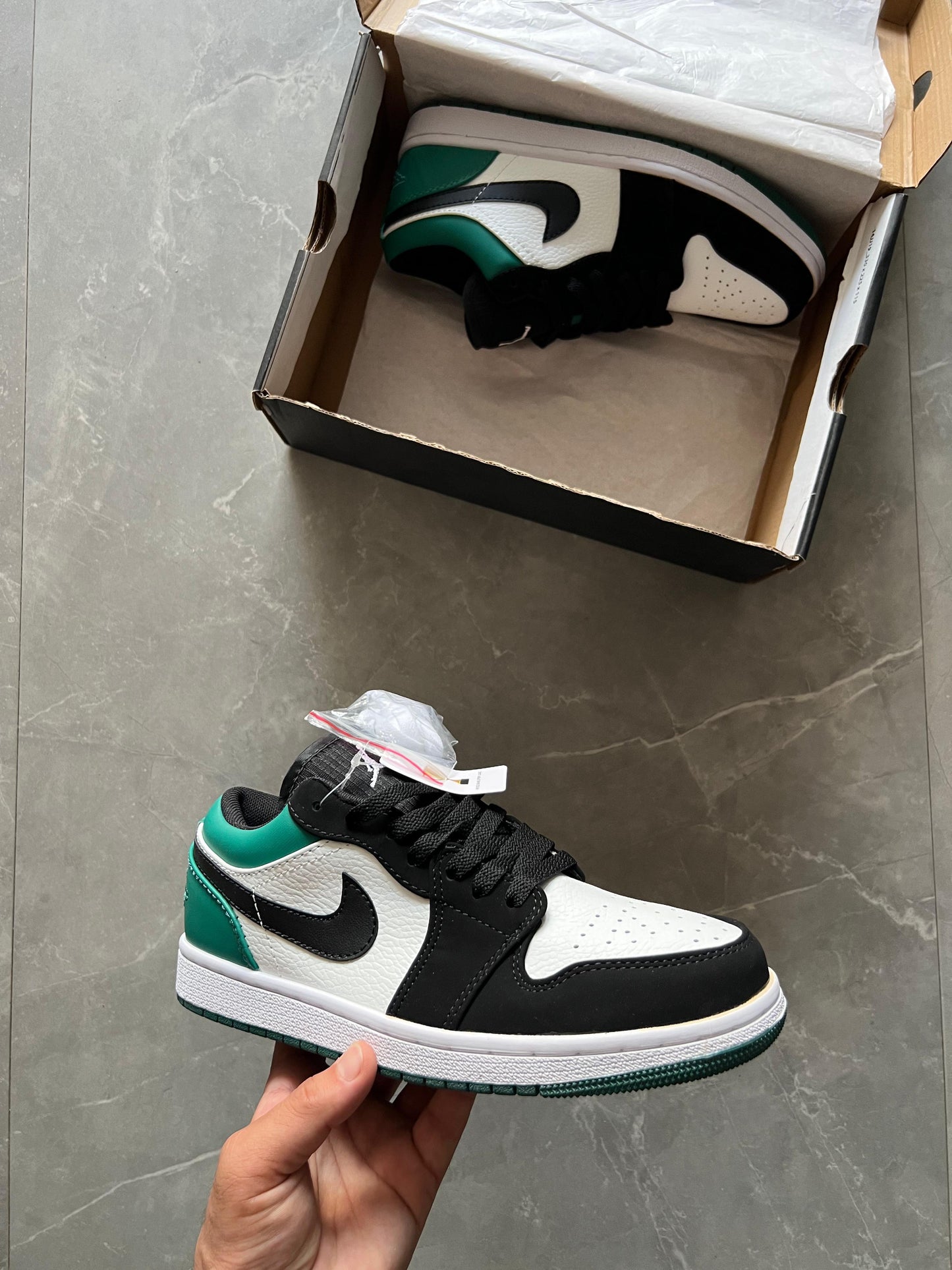 NIKE AIR JORDAN CUT LOW 2026