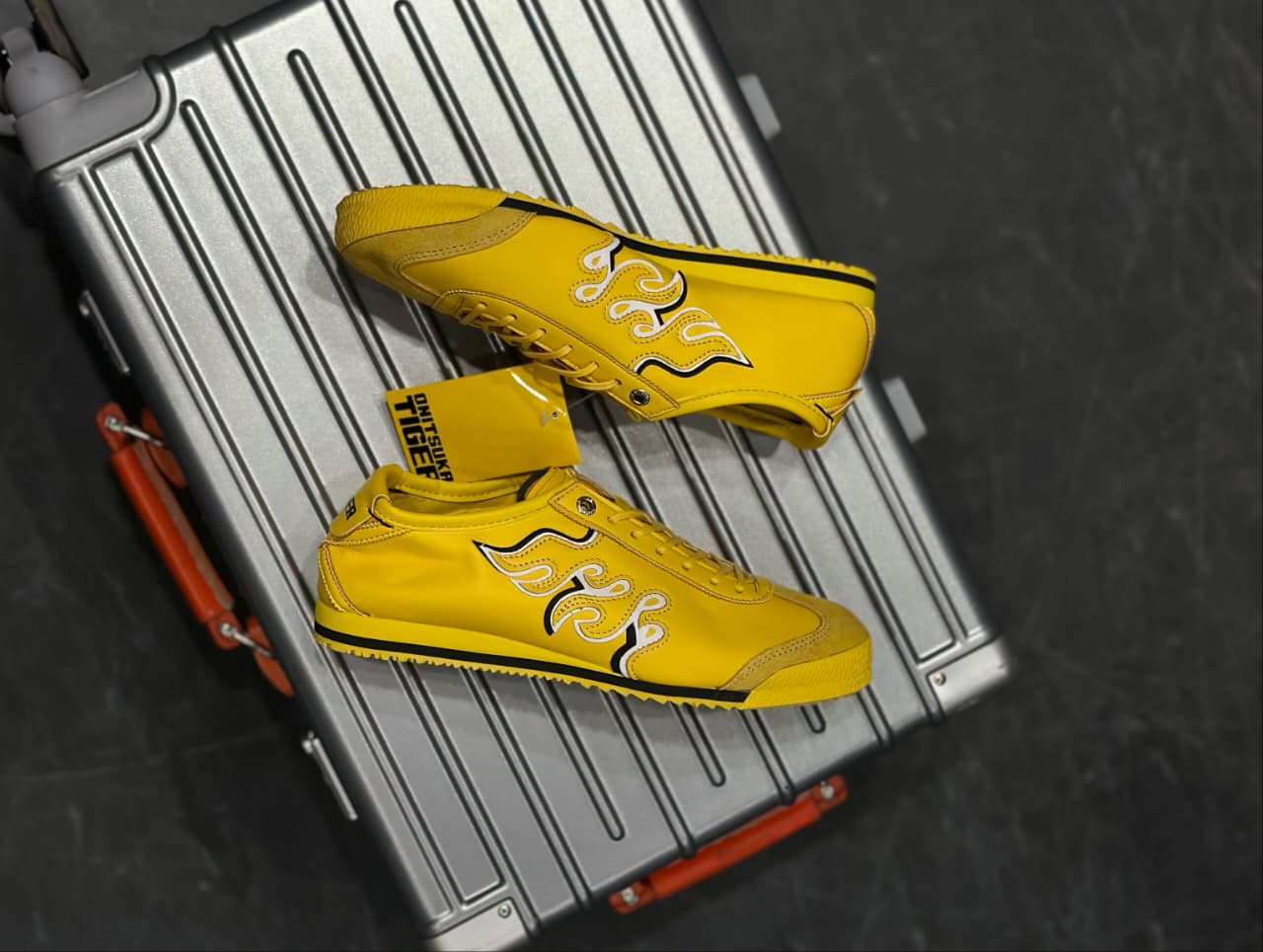 ONITSUKA TIGER  SNEAKERS SD FIRE YELLOW