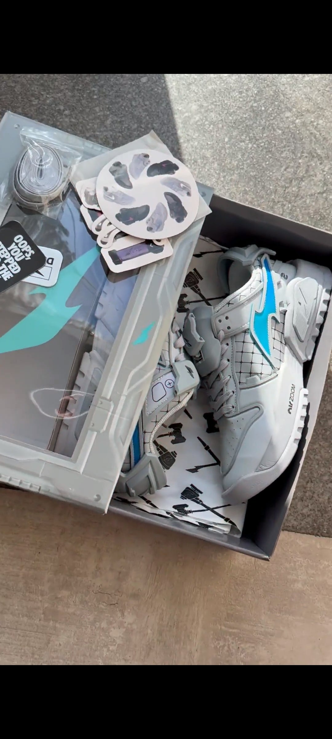 RTFKT X NIKE DUNK GENESIS