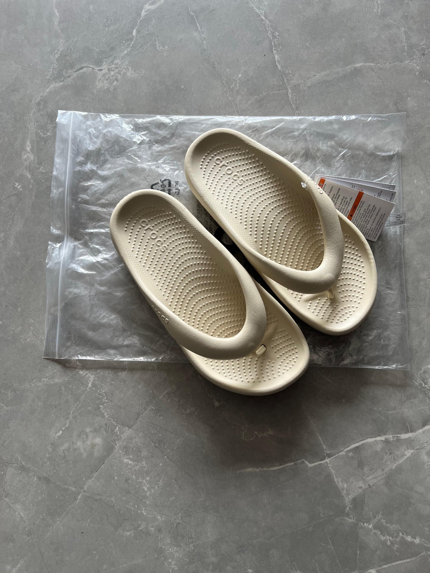 CROCS SLIDES