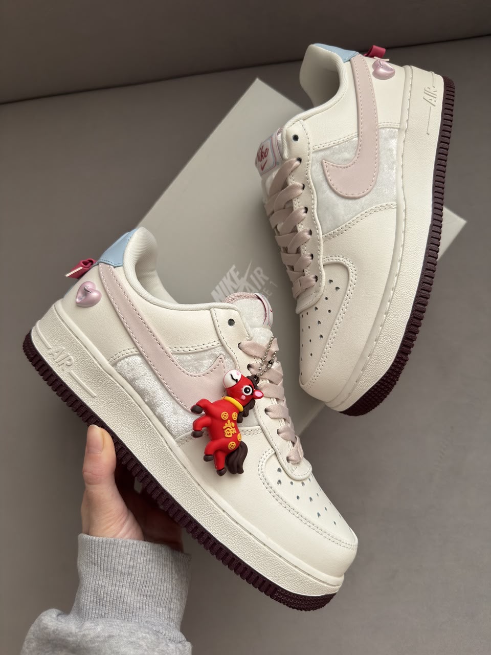 NIKE AIRFORCE 1 LOW VALENTINE DAY 2026