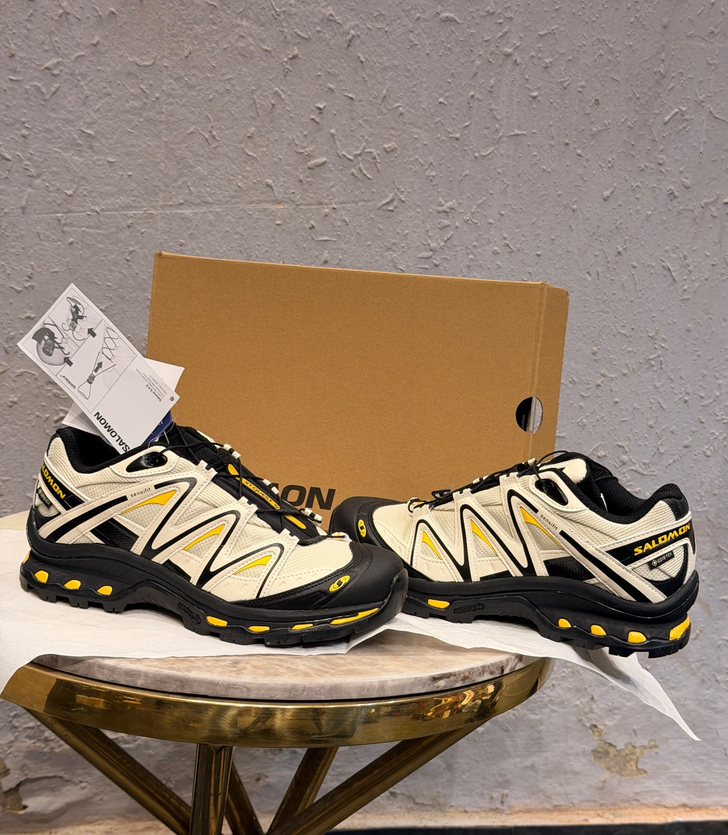 SALMON XT QUEST WHITE BLACK YELLOW