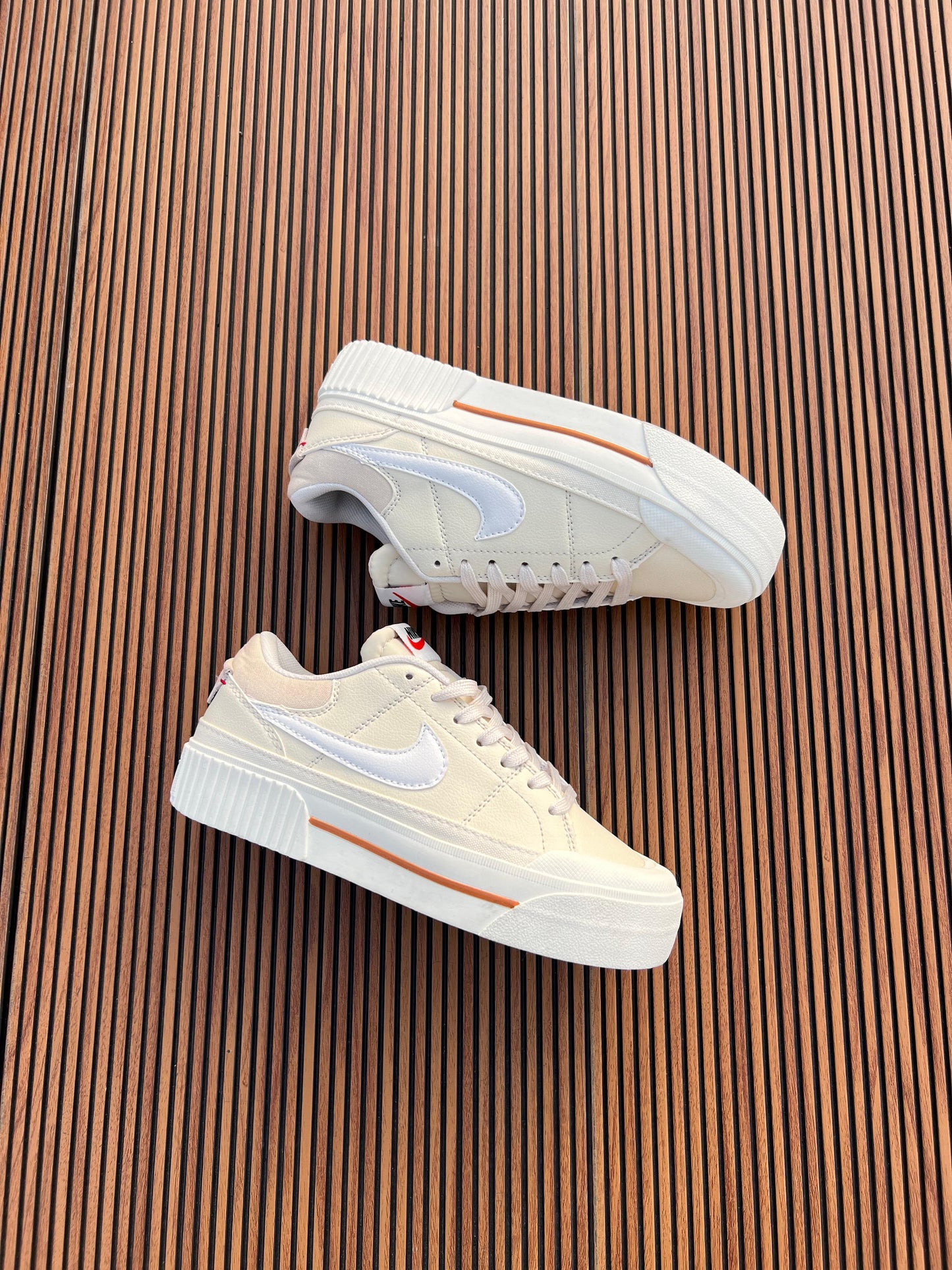 NIKE COURT LEGACY LIFT SNEAKERS