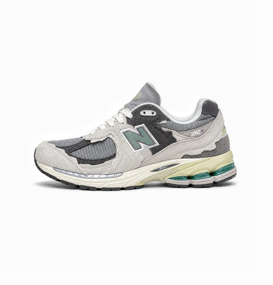 NEW BALANCE 2002R PROTECTION PACK RAIN CLOUD