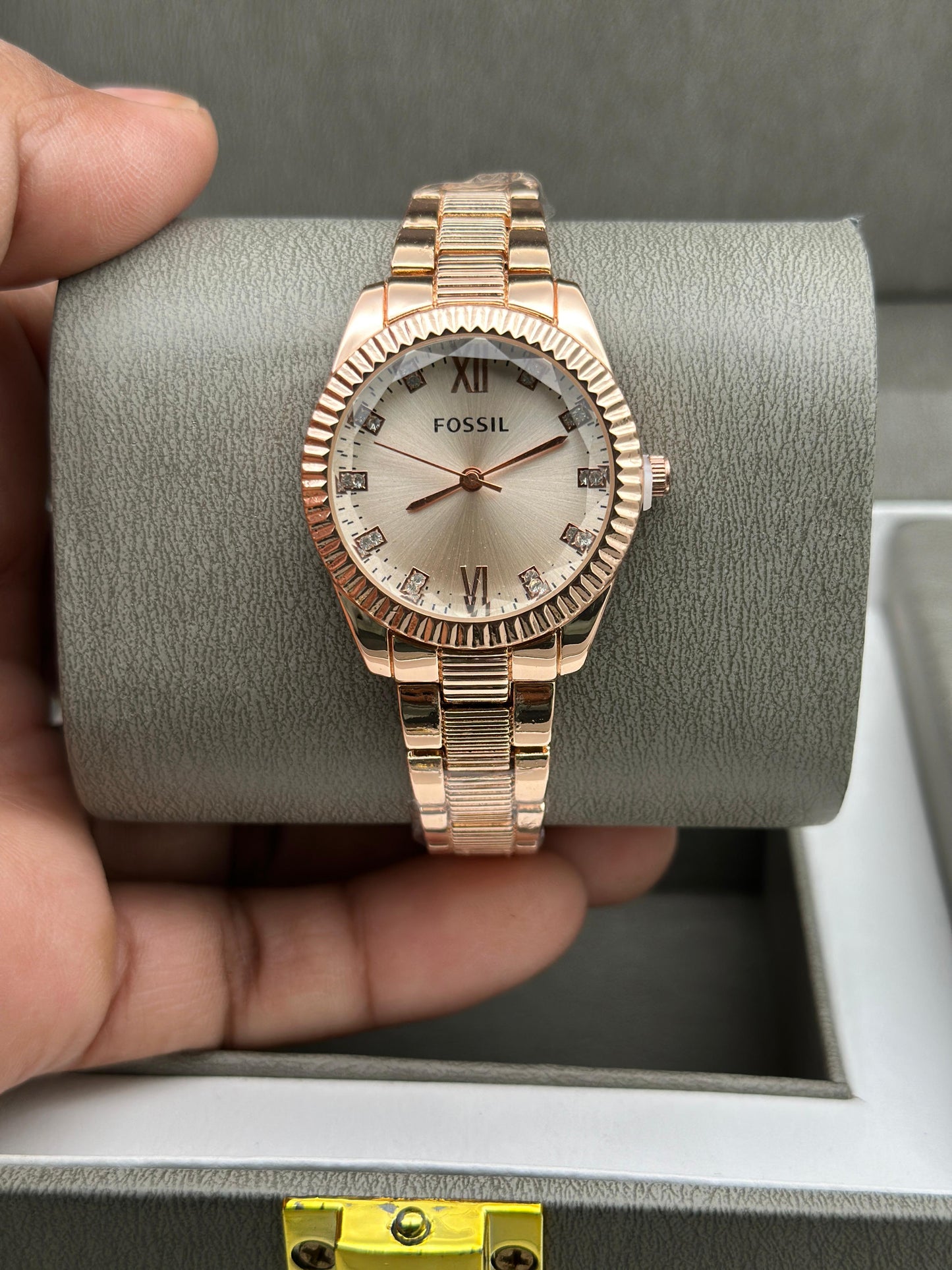 FOSSIL LADIES WATCH