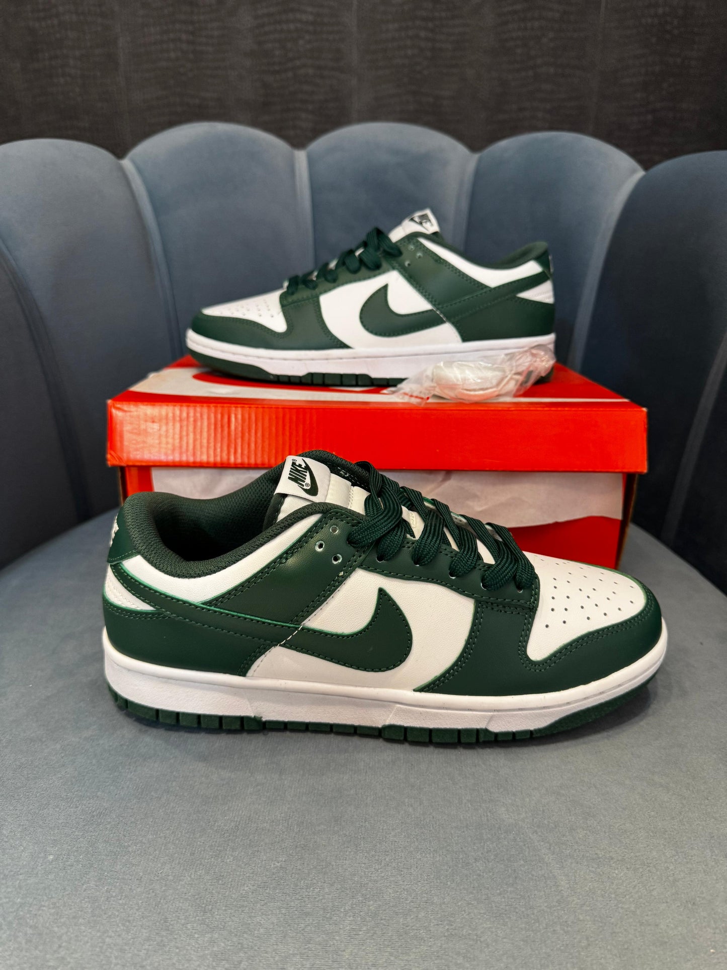 NIKE SB DUNK LOW VARSITY GREEN