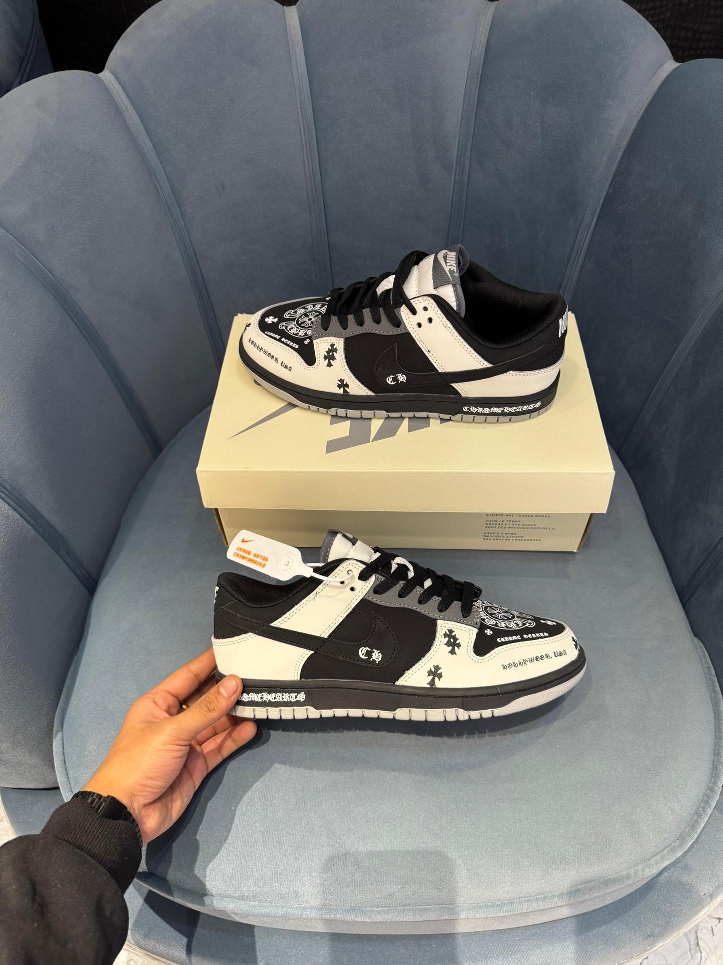 NIKE SB  DUNK 2023 CHROME HEARTS
