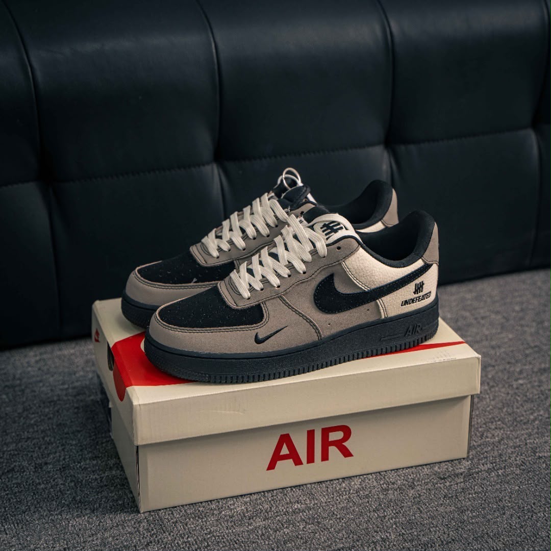NIKE AIRFORCE 1 07 UNDEFEATED