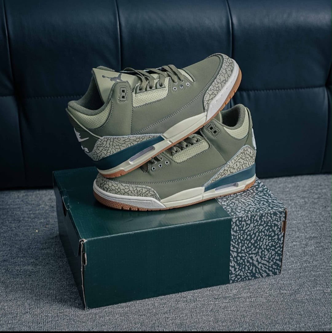 NIKE AIR JORDAN RETRO 3 MEDIUM OLIVE
