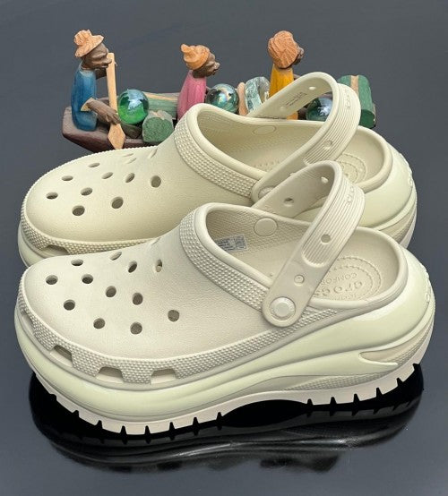 CROCS MEGA CRUSH CLASSIC CLOG