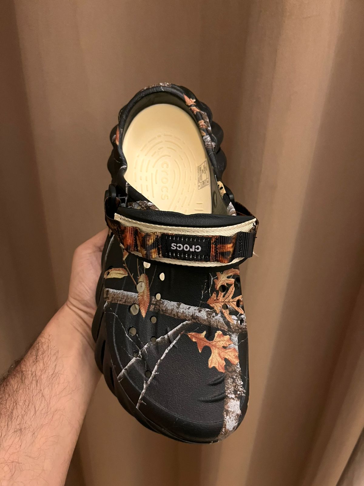 CROCS
