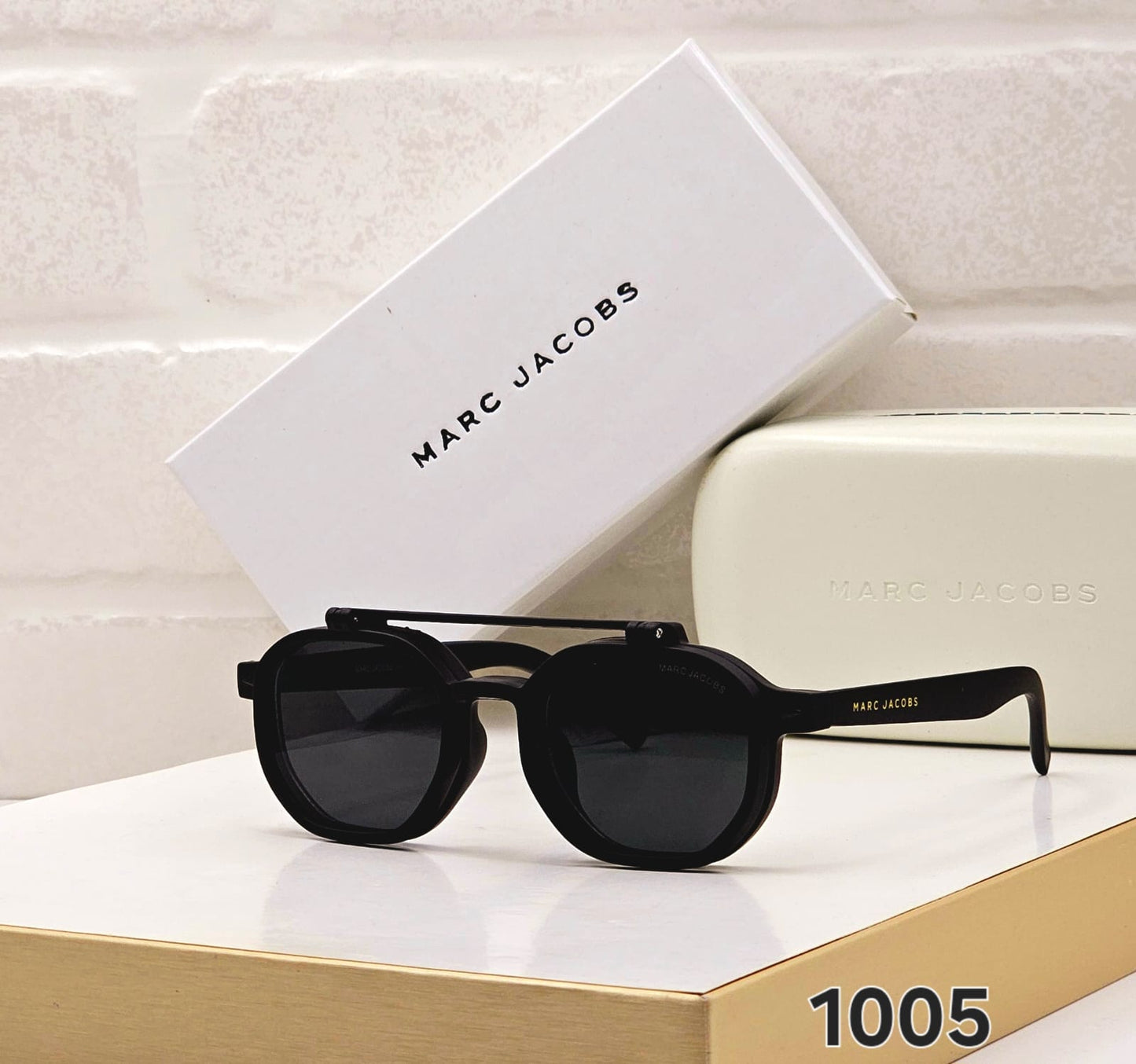 MARC JACOBS SUNGLASSES