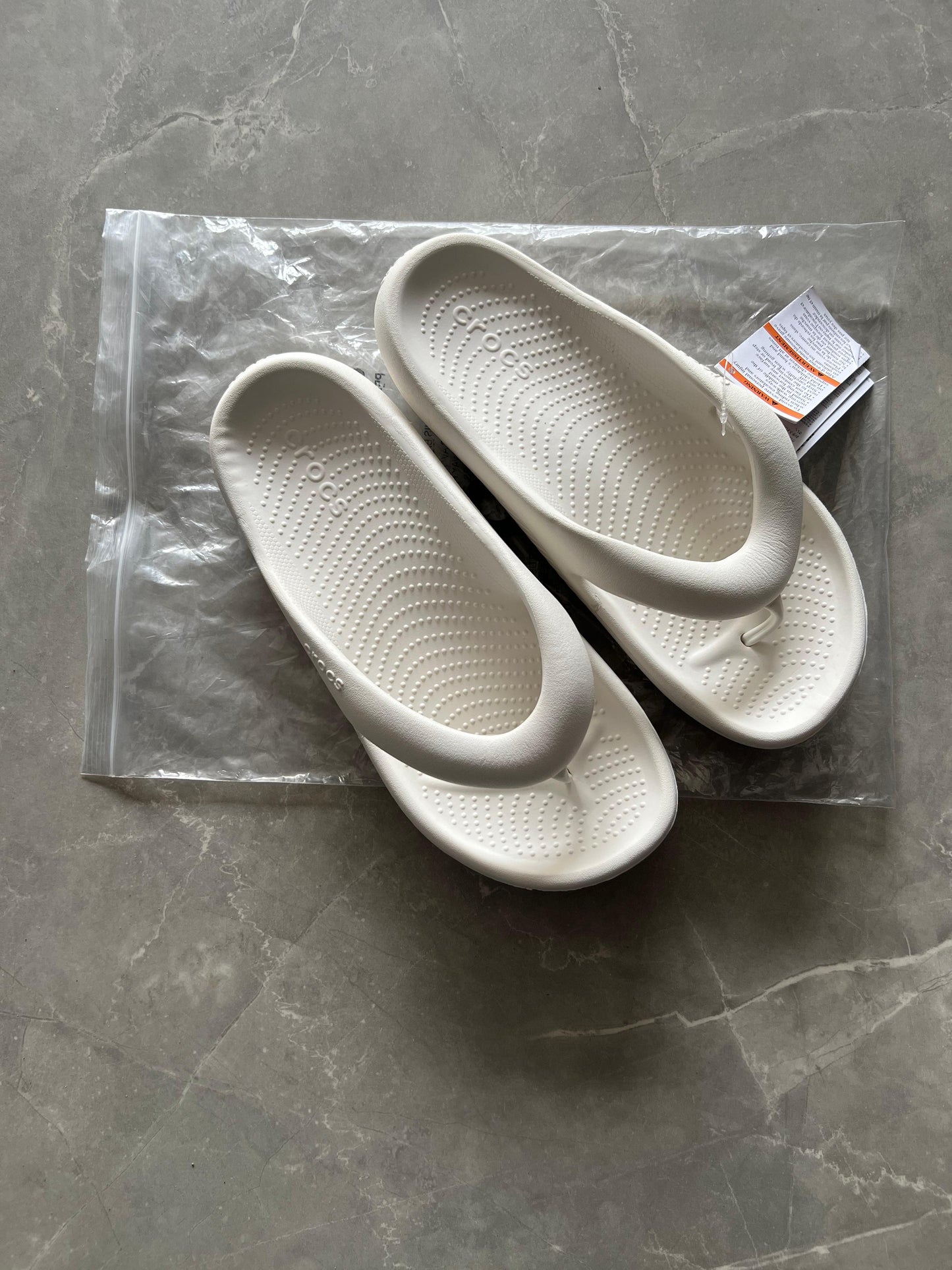 CROCS SLIDES