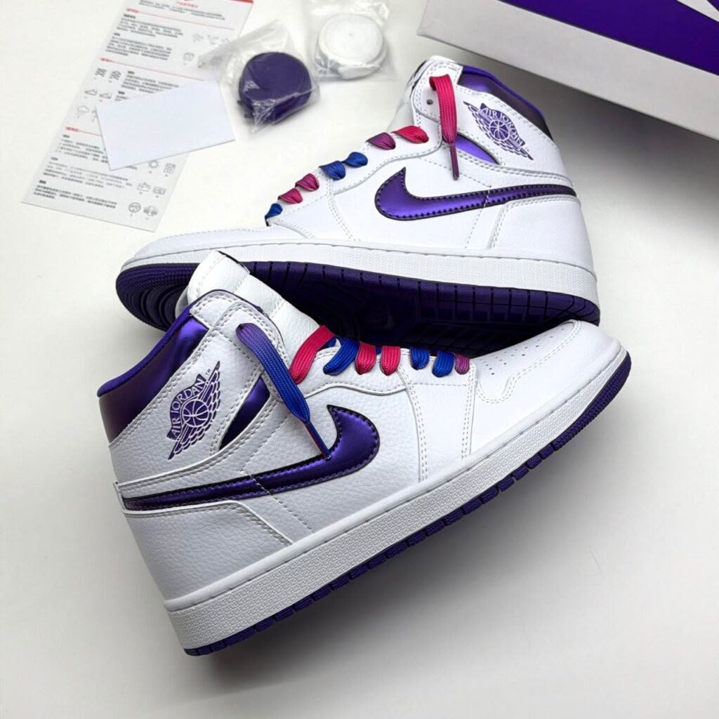 NIKE AIR JORDAN 1 RETRO HIGH COURT PURPLE