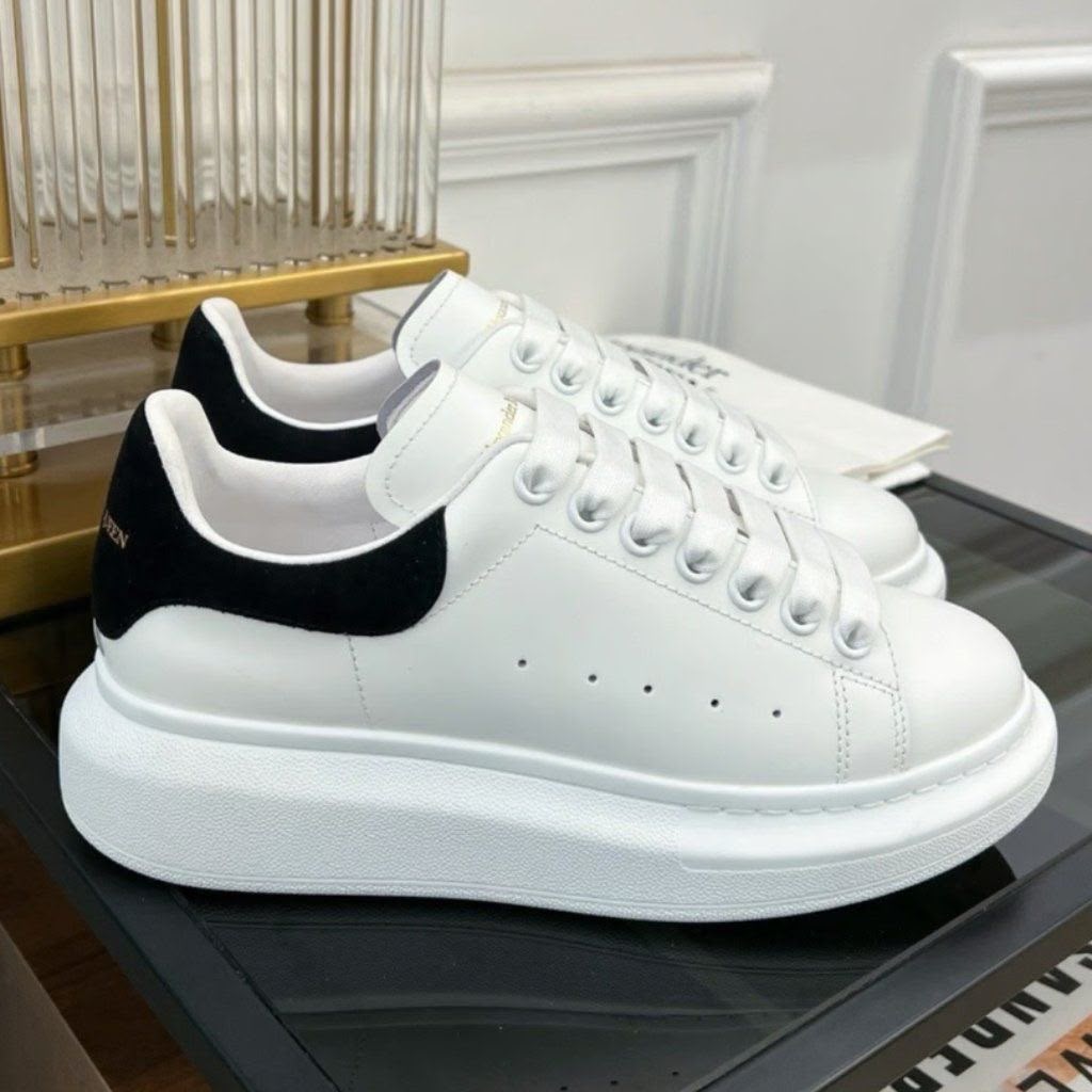 ALEXANDER MQUEEN WHITE SNEAKERS