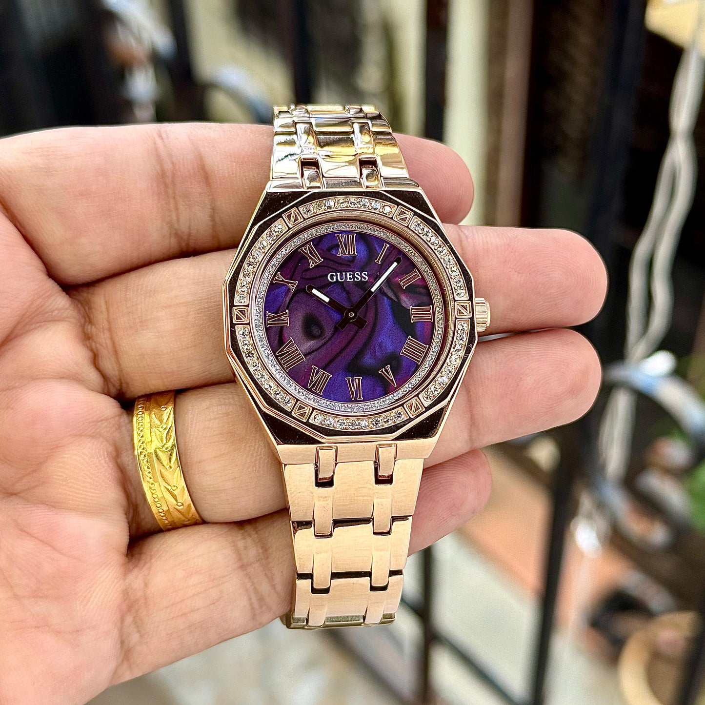 GUESS WATCH