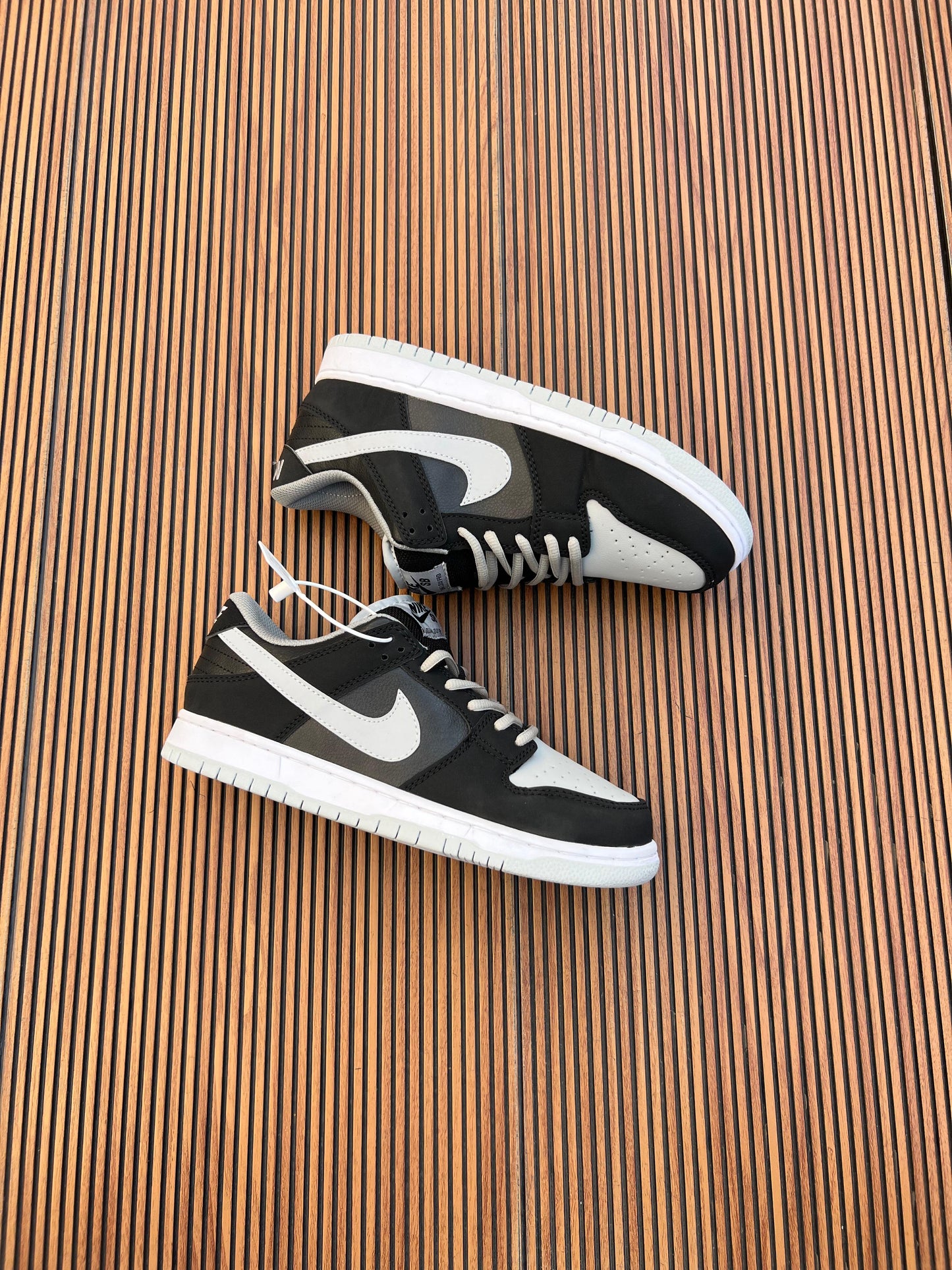 NIKE SB DUNK