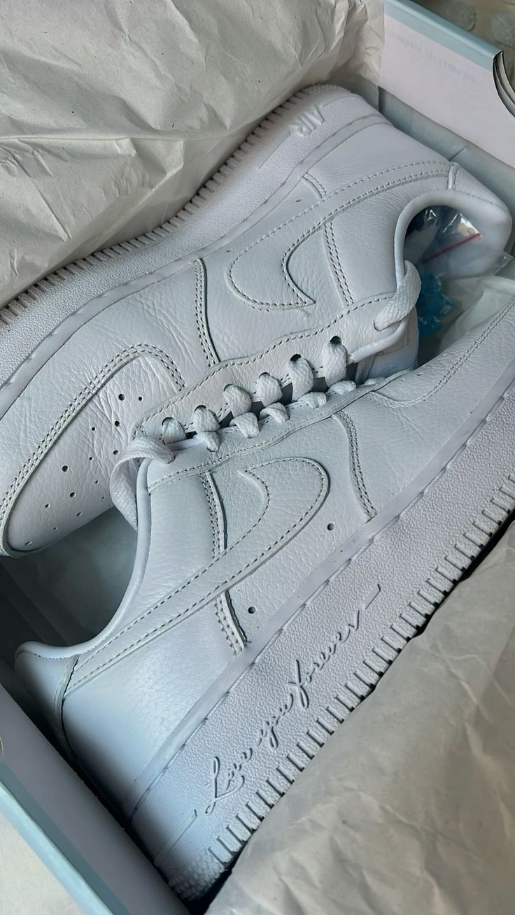 NIKE AIRFORCE 1 LOW X NOCTA