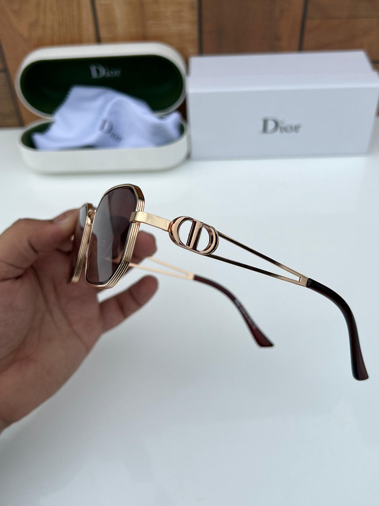 DIOR SUNGLASS