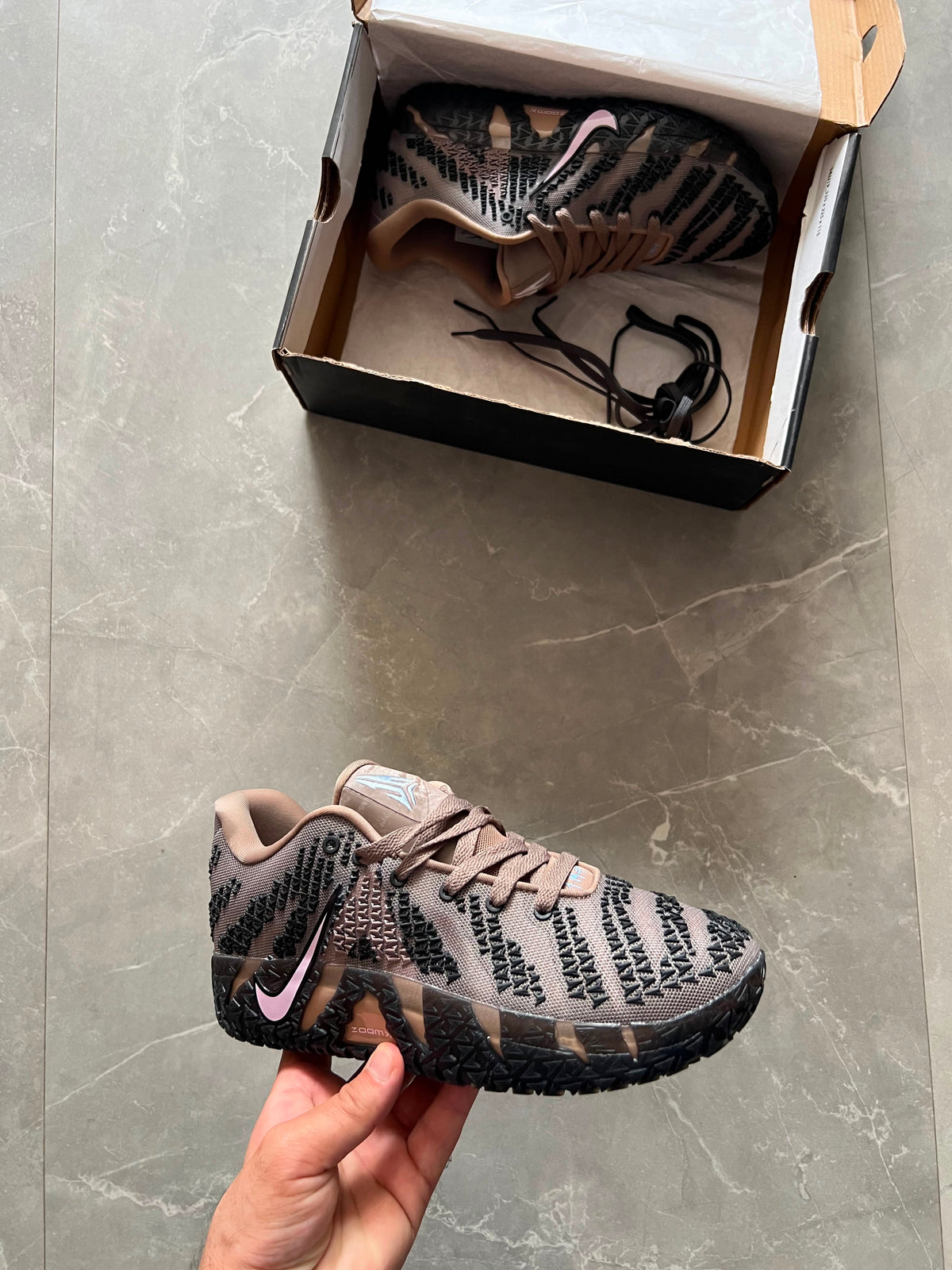 NIKE JA 3 BASKETBALL