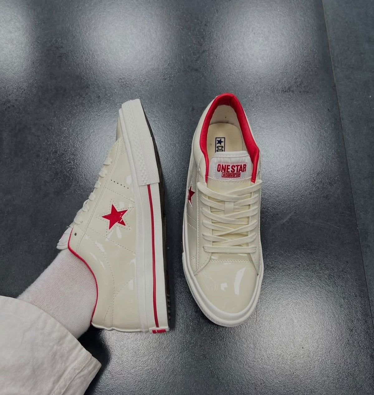 CONVERSE ONE STAR PATENT J WHITE RED