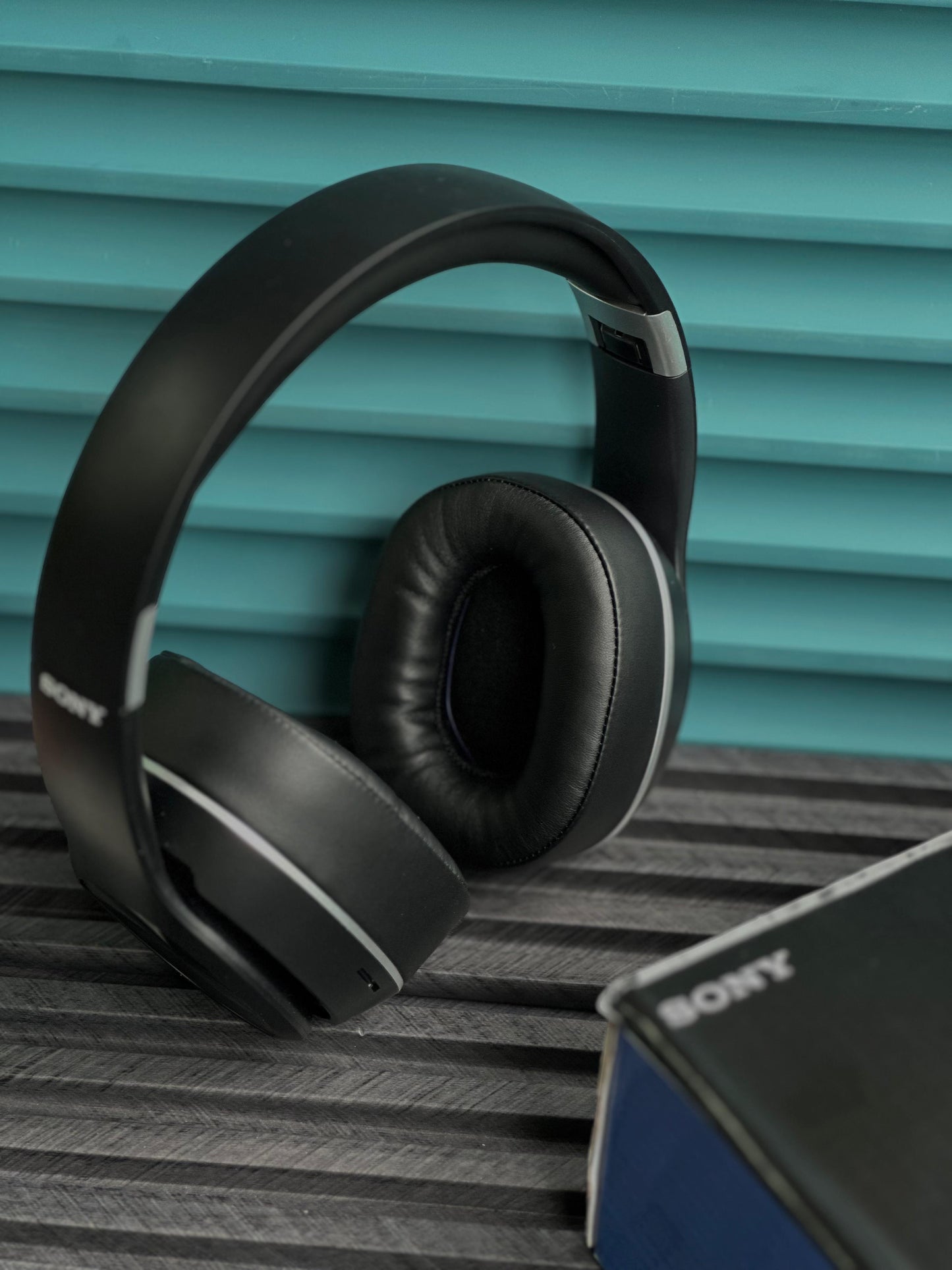 SONY CH720 HEAD PHONE
