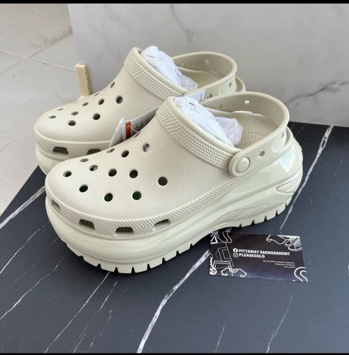 CROCS MEGA CRUSH CLASSIC CLOG