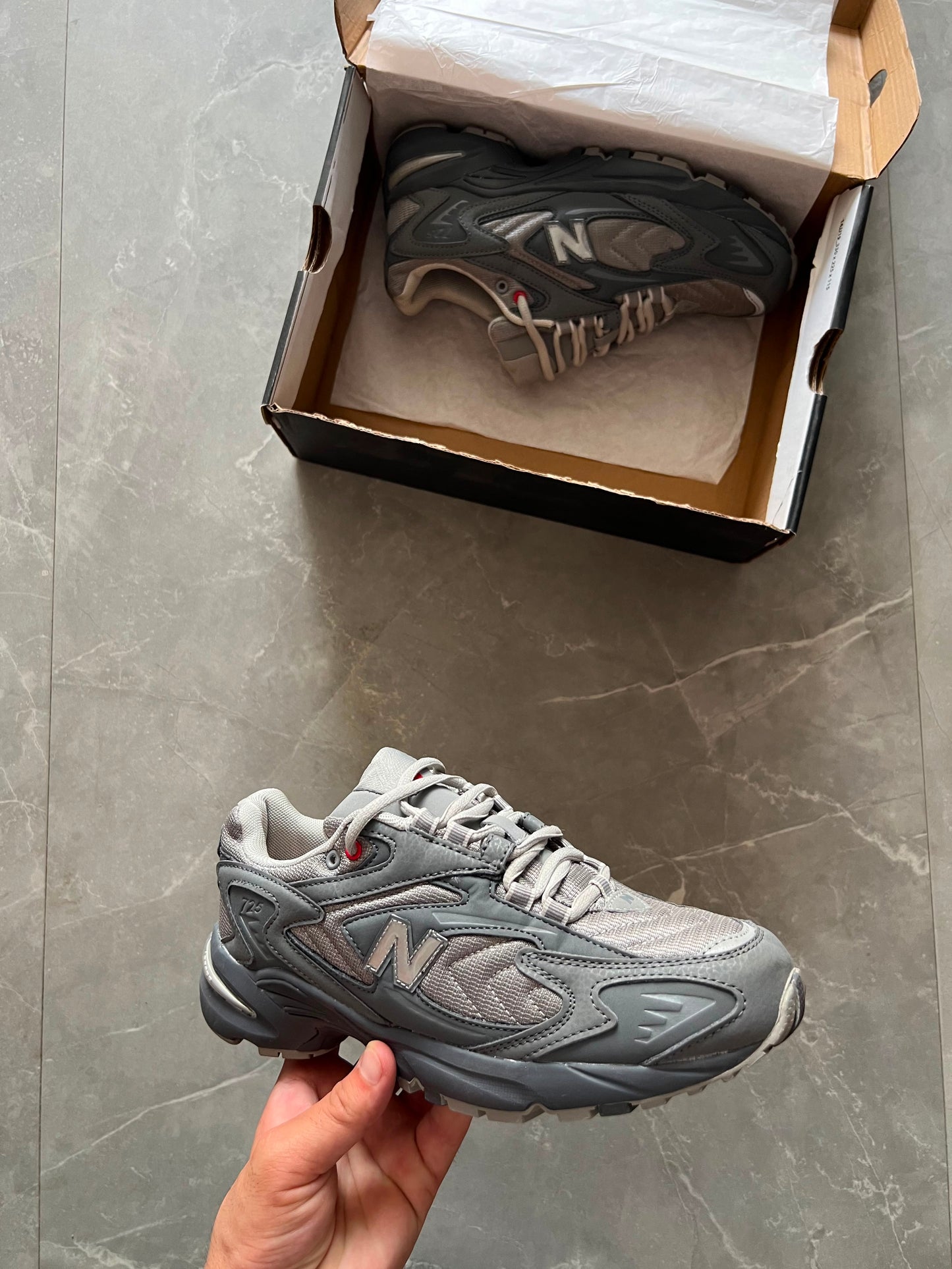 NEW BALANCE 725