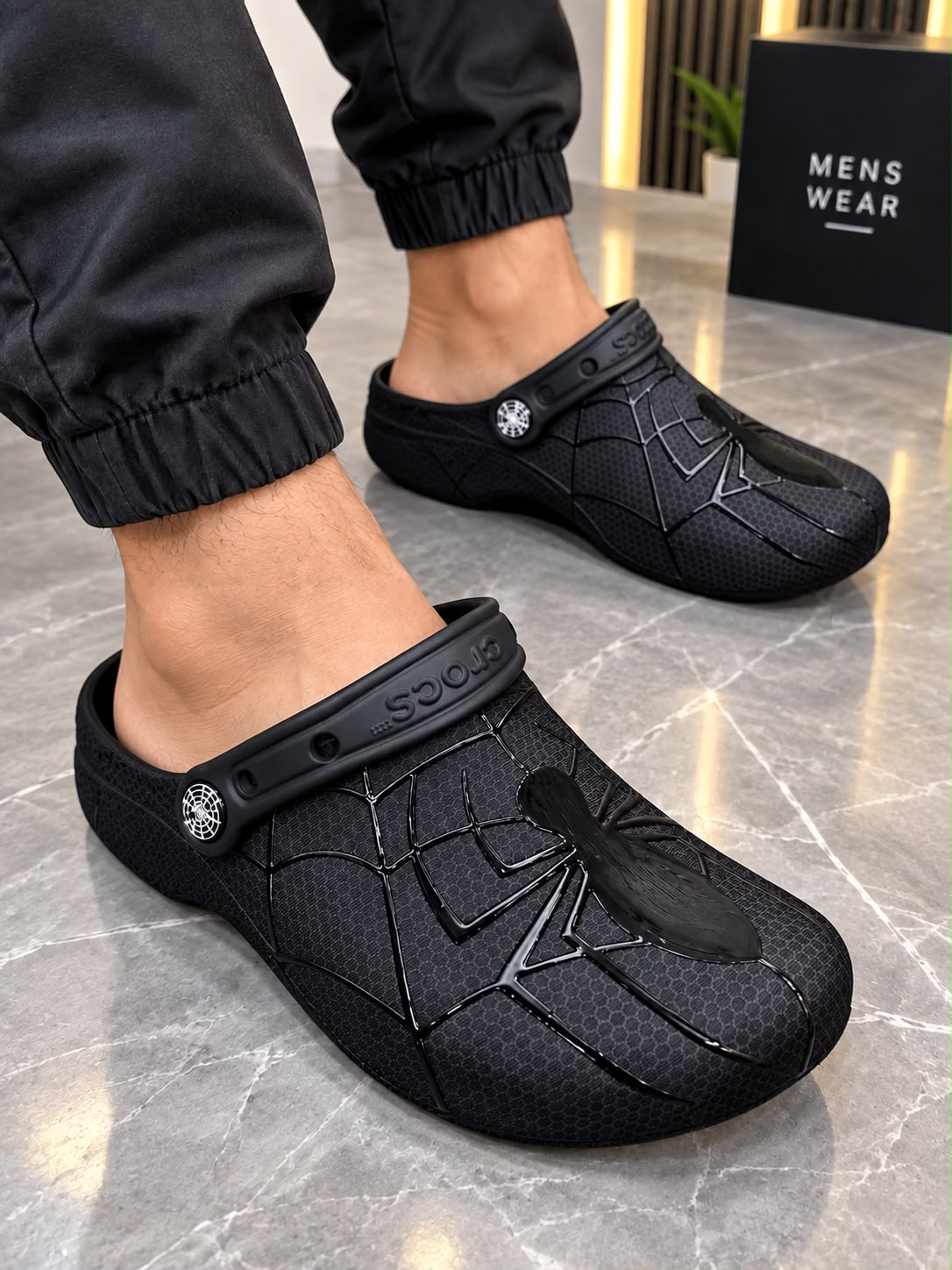 CROCS X  SPIDERMAN BLACK  CLOG